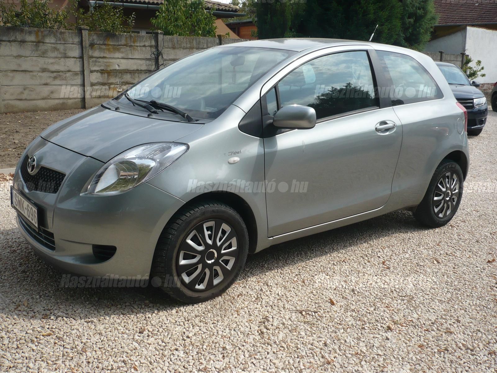 TOYOTA YARIS 2006/7 - 1