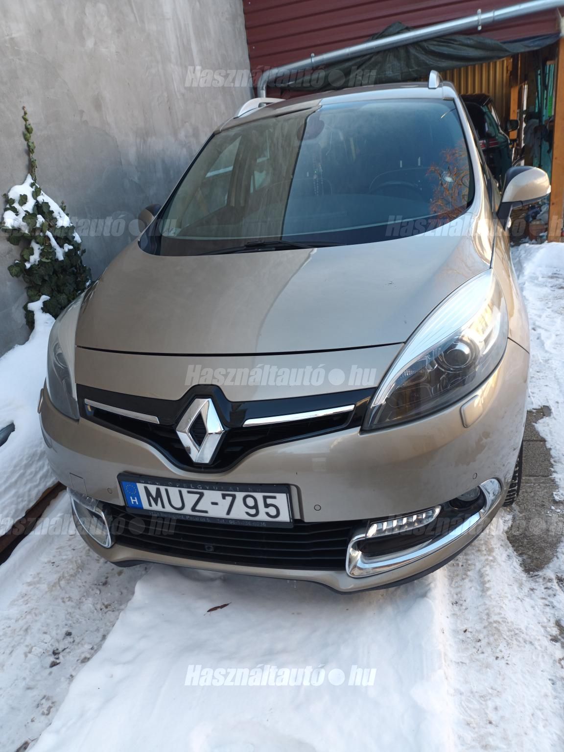 RENAULT SCENIC 2014/7 - 1