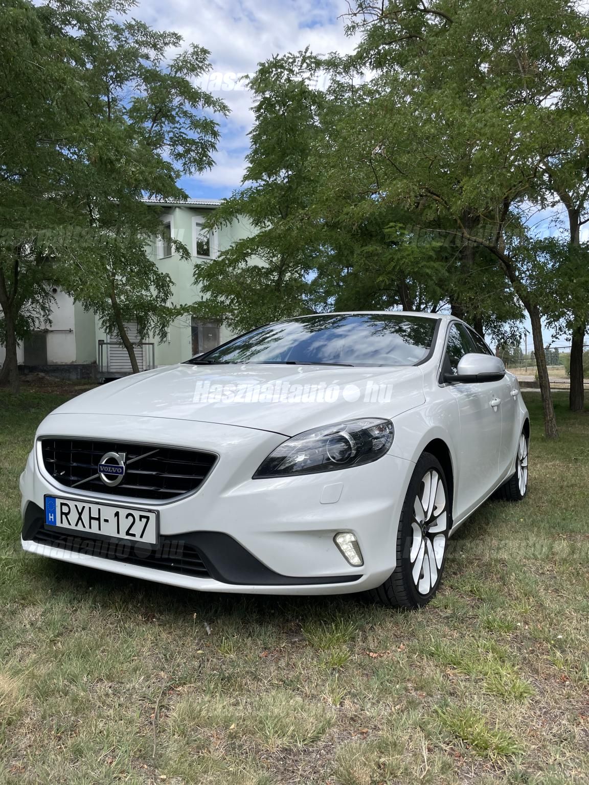 VOLVO V40 2015 - 1