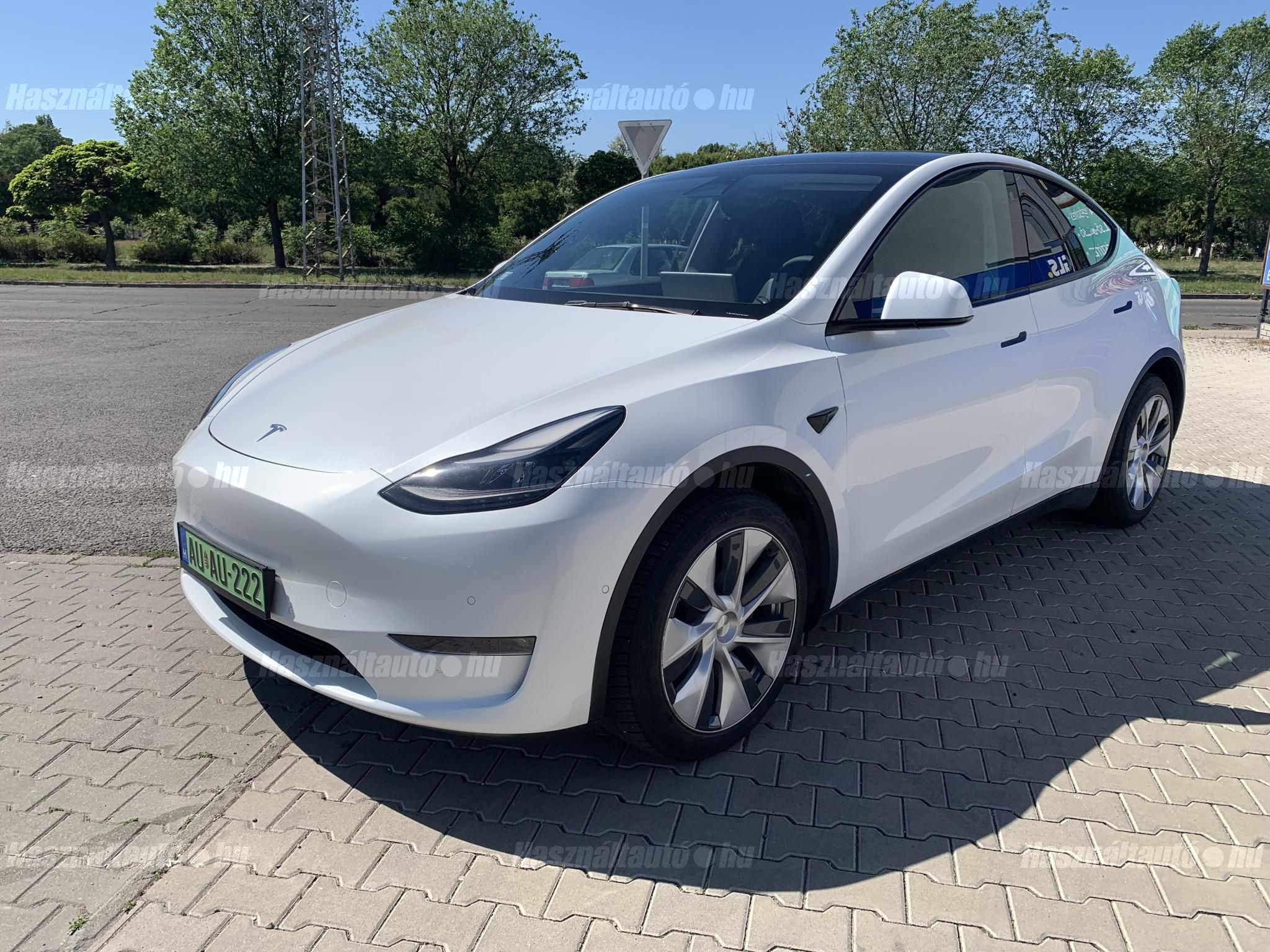 TESLA MODEL Y 2022/2 - 1