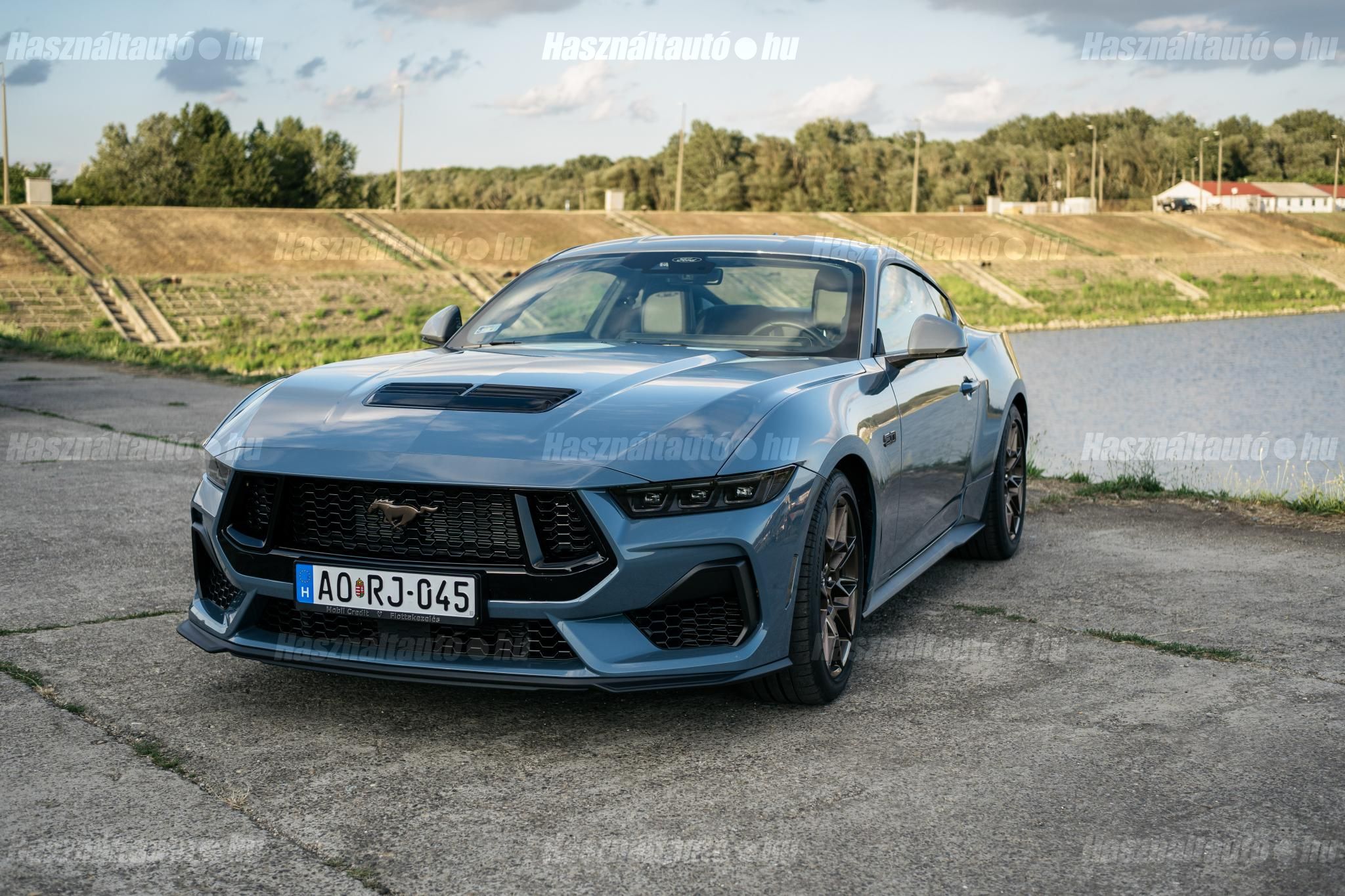 FORD MUSTANG 2026/4 - 1