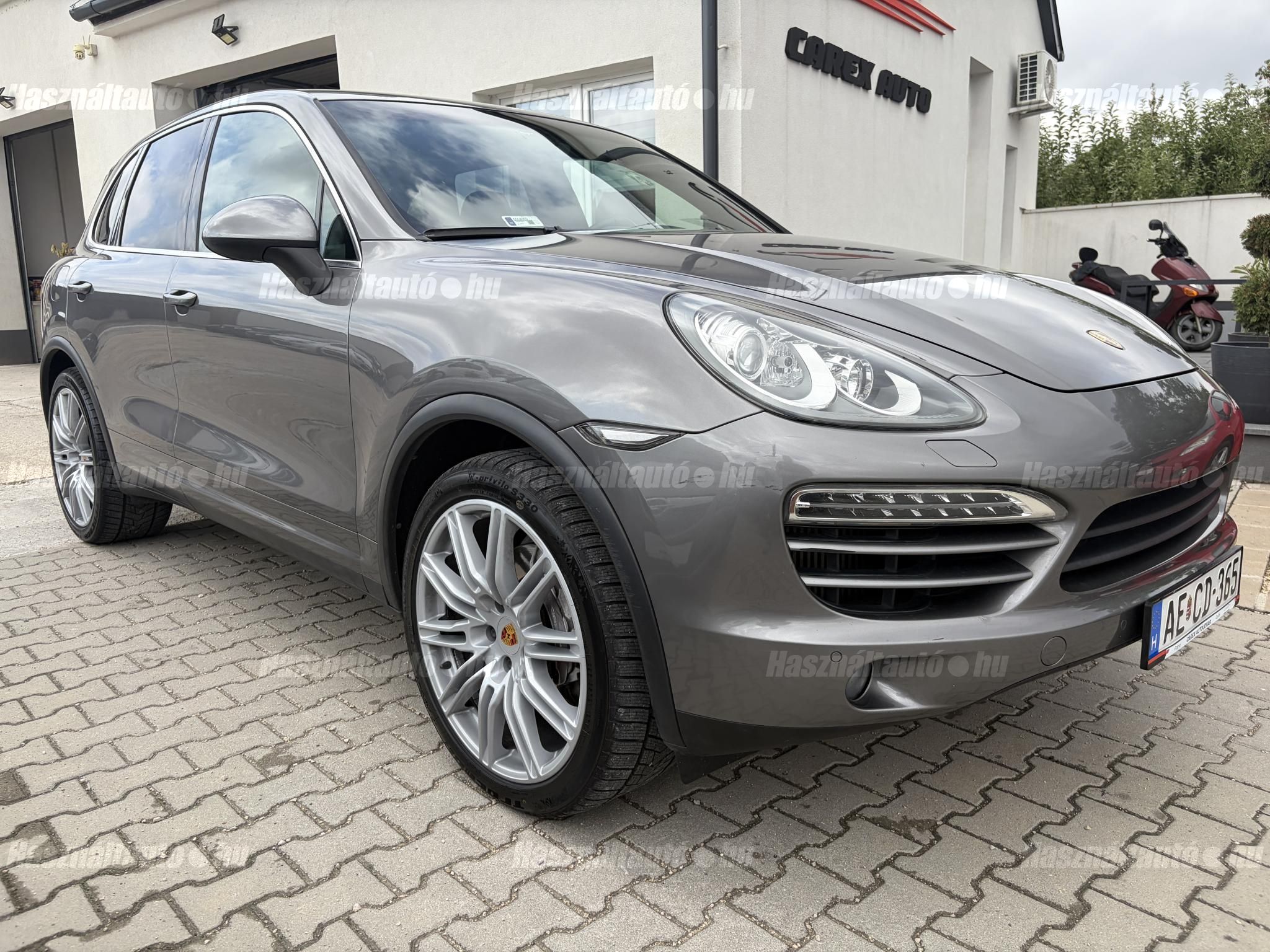 PORSCHE CAYENNE 2012/3 - 1