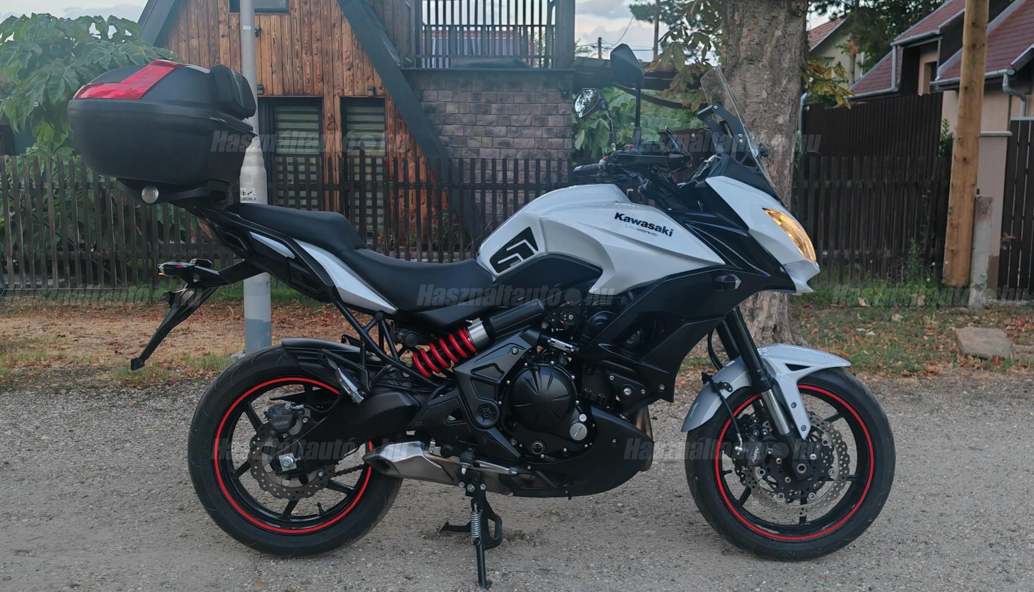 KAWASAKI VERSYS 650 2015/10 - 1