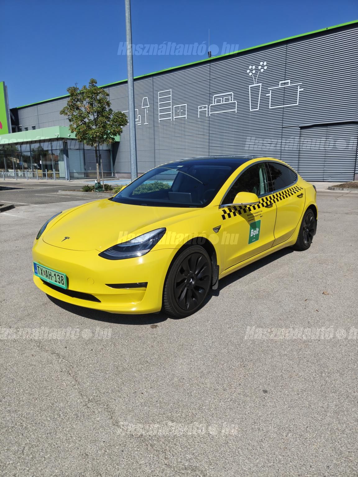 TESLA MODEL 3 2020/5 - 1