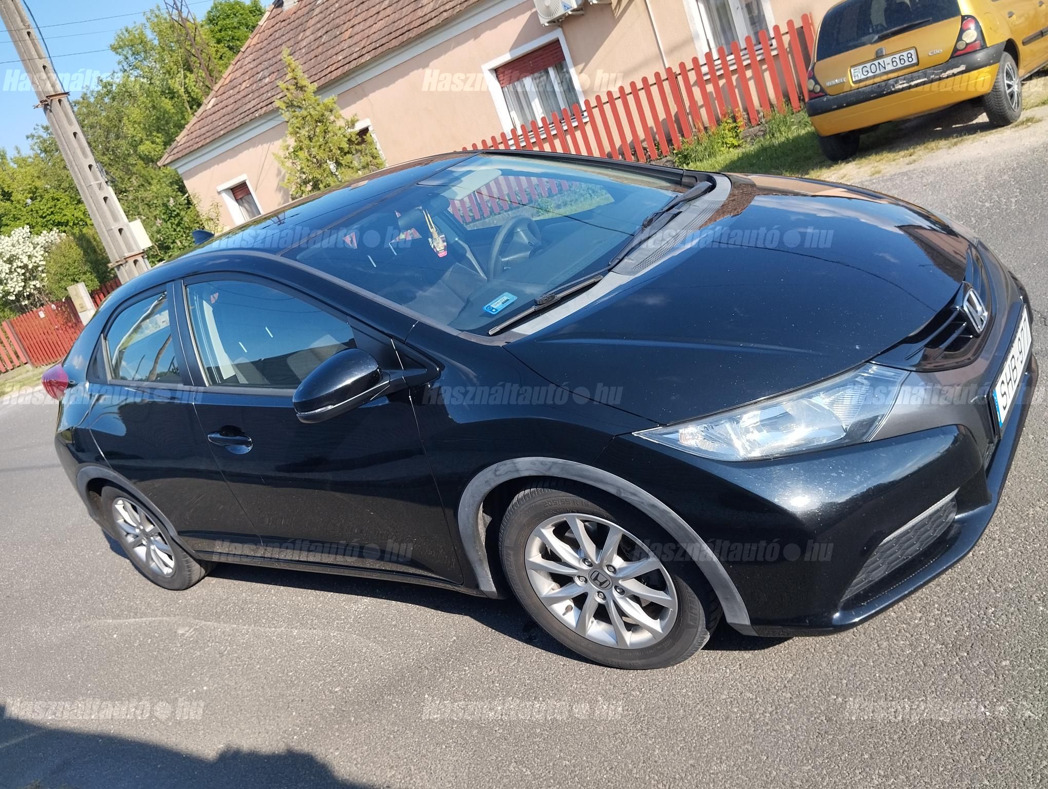 HONDA CIVIC 2013/6 - 1