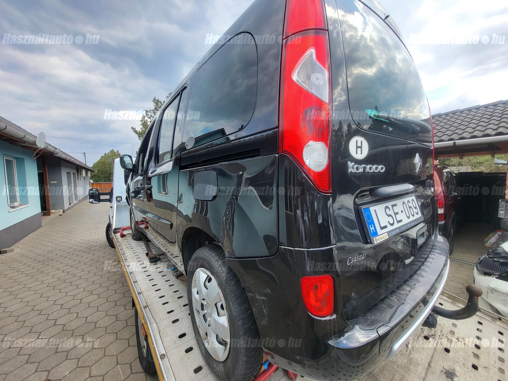 RENAULT KANGOO 2010/5 - 1