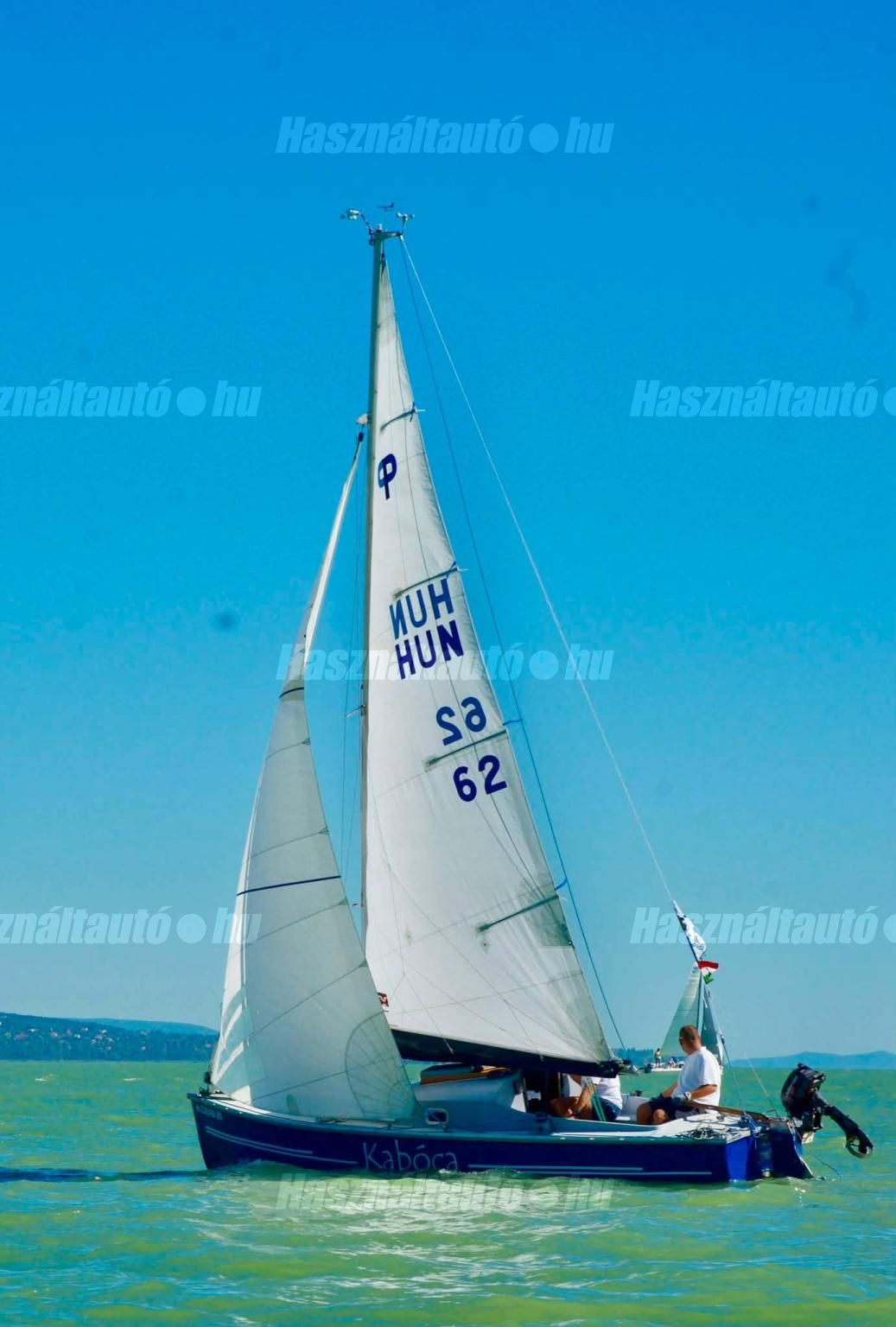 EGYEDI 2002 - 1