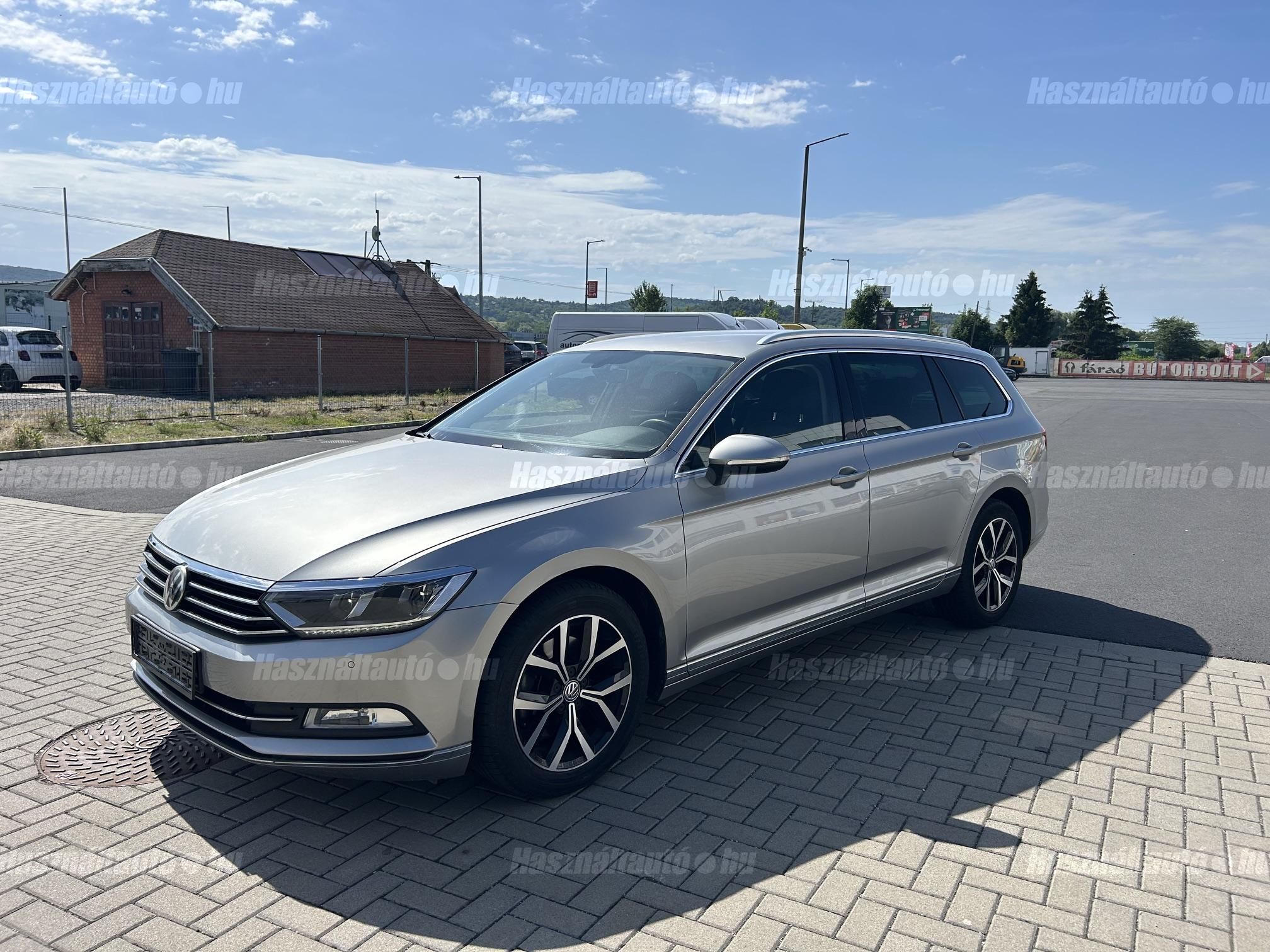 VOLKSWAGEN PASSAT 2015/10 - 1