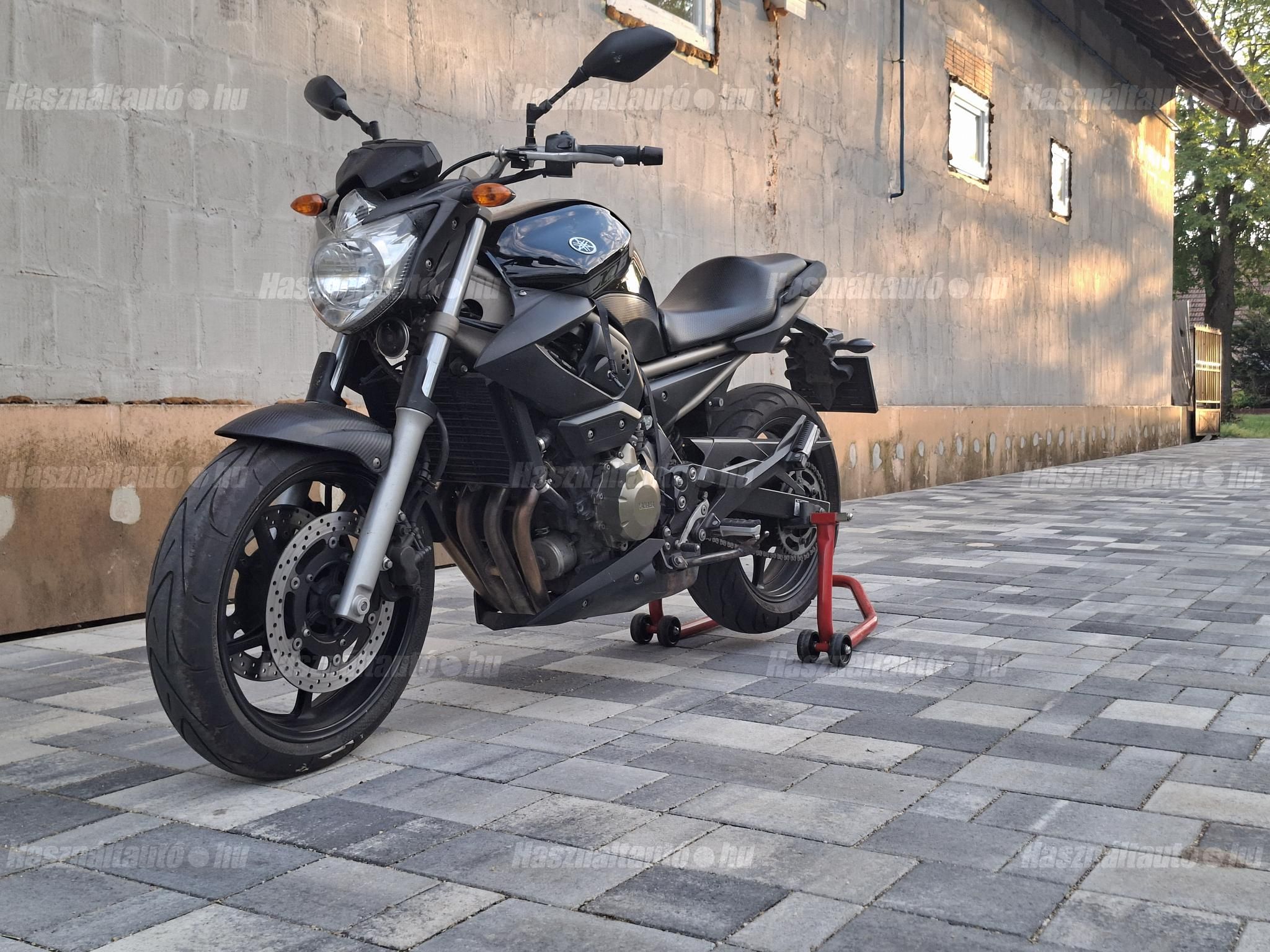 YAMAHA XJ 6 N 2011/1 - 1