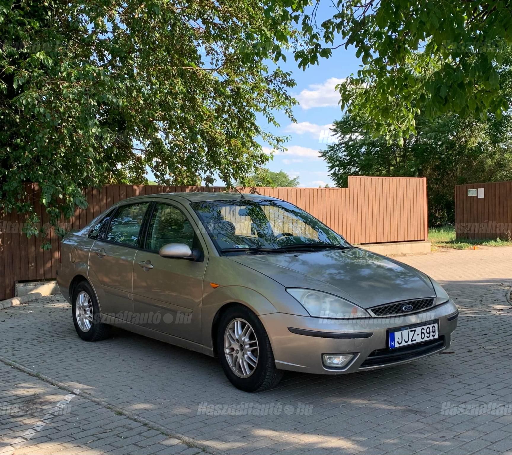 FORD FOCUS 2004/10 - 1