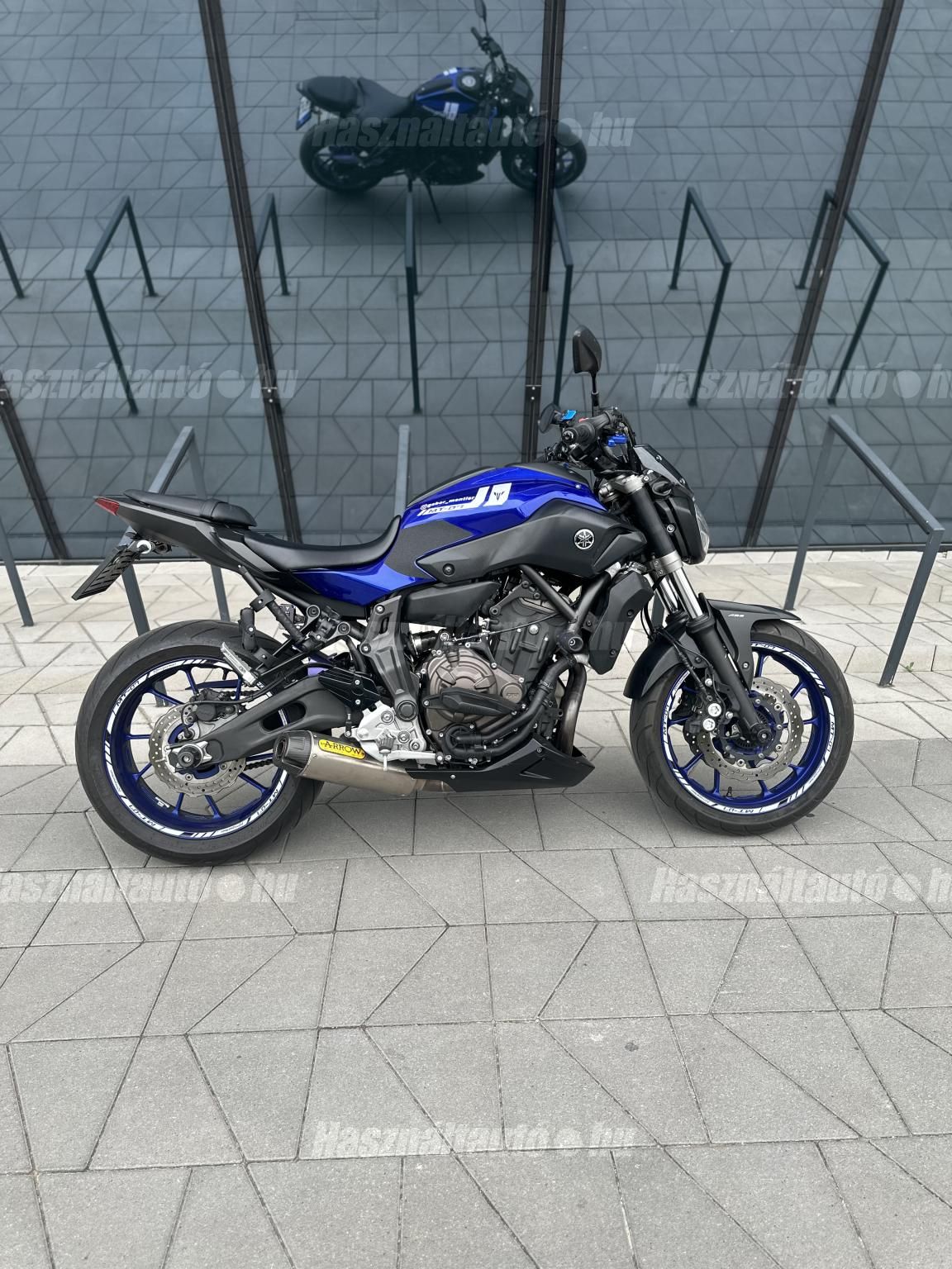 YAMAHA MT-07 2017/8 - 1