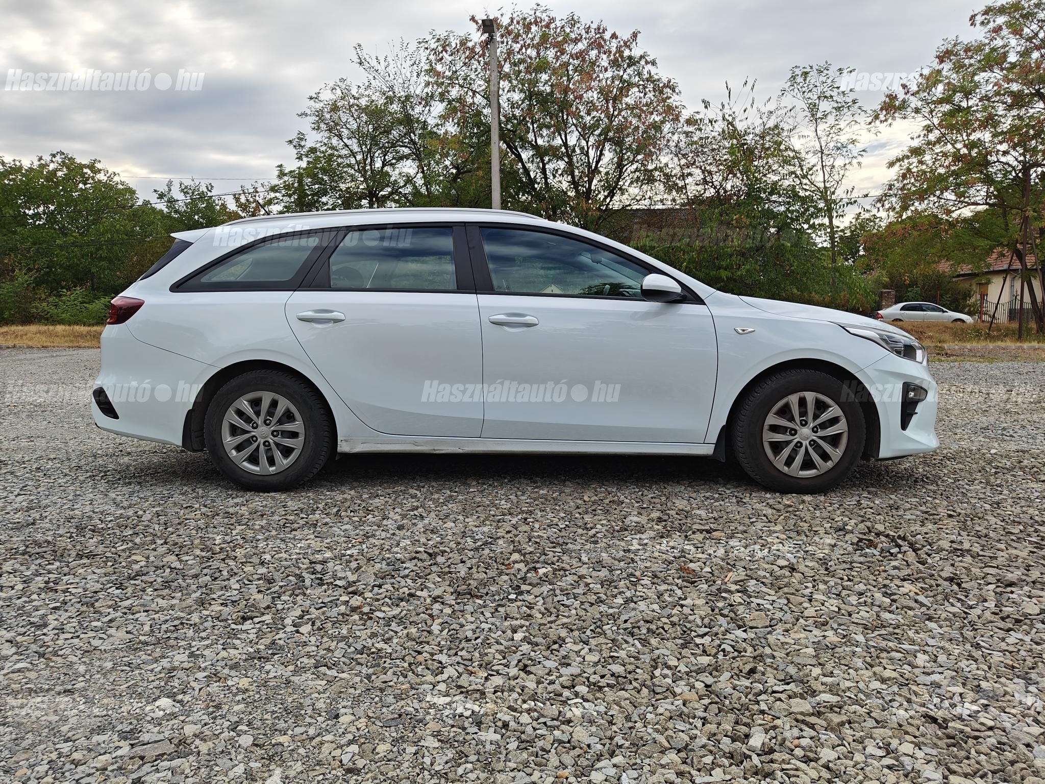 KIA CEE'D 2019/10 - 1