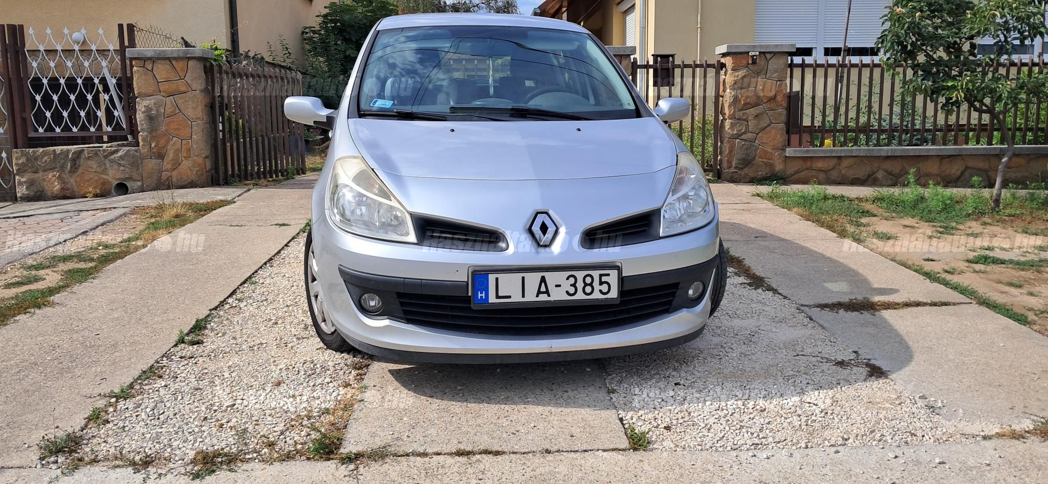 RENAULT CLIO 2008/12 - 1