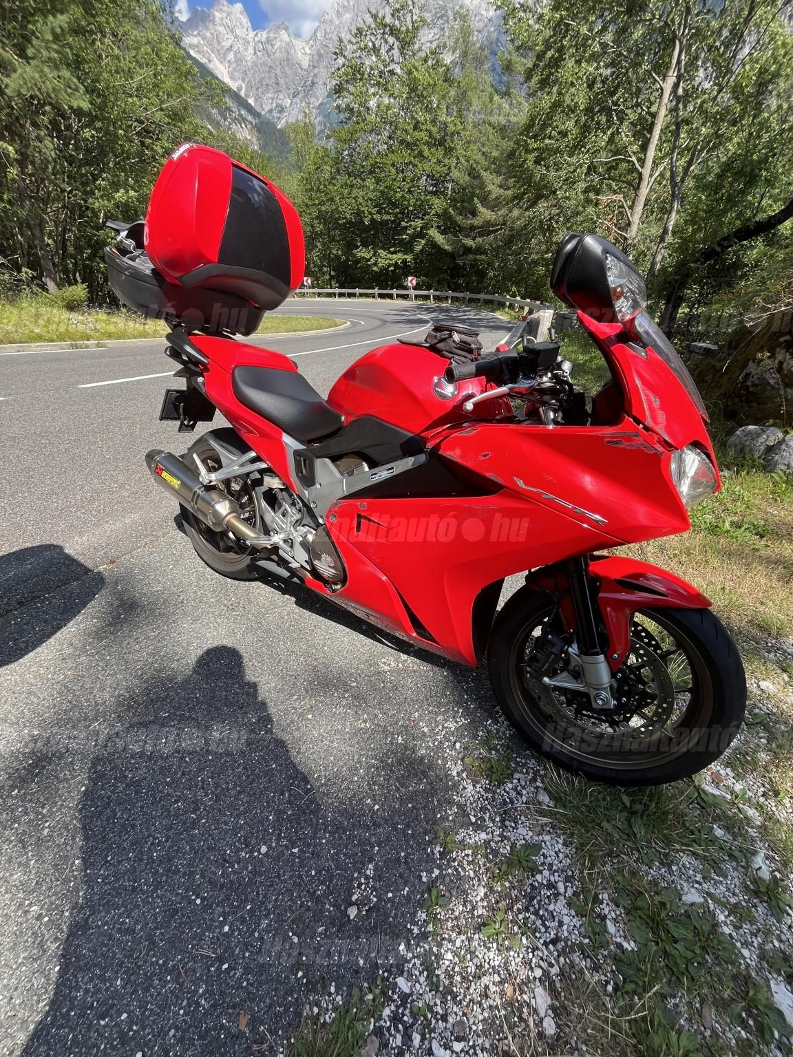 HONDA VFR 800 2014/7 - 1