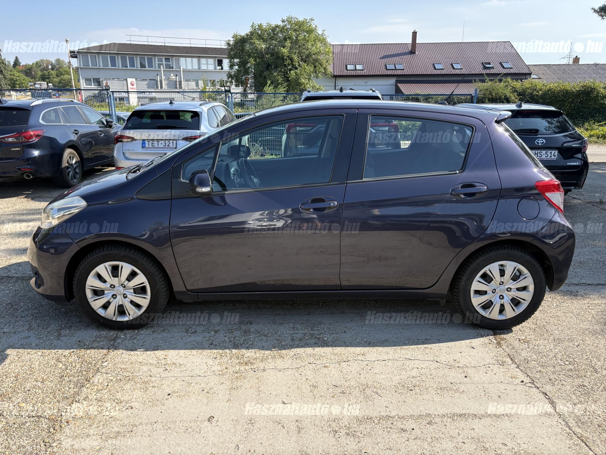 TOYOTA YARIS 2012/6 - 1