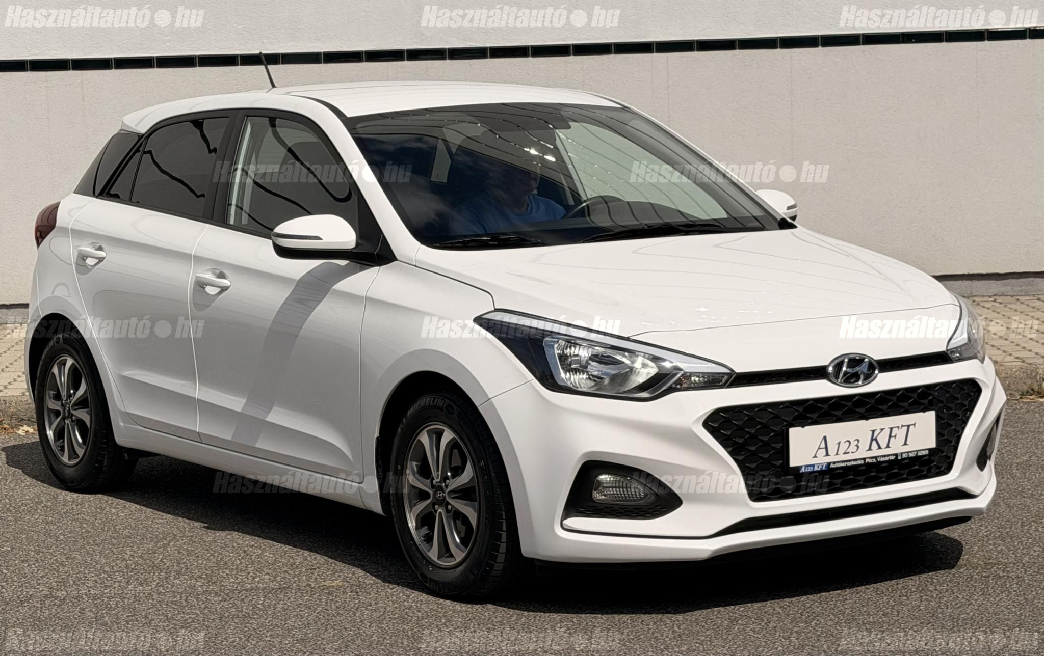 HYUNDAI I20 2019/12 - 1