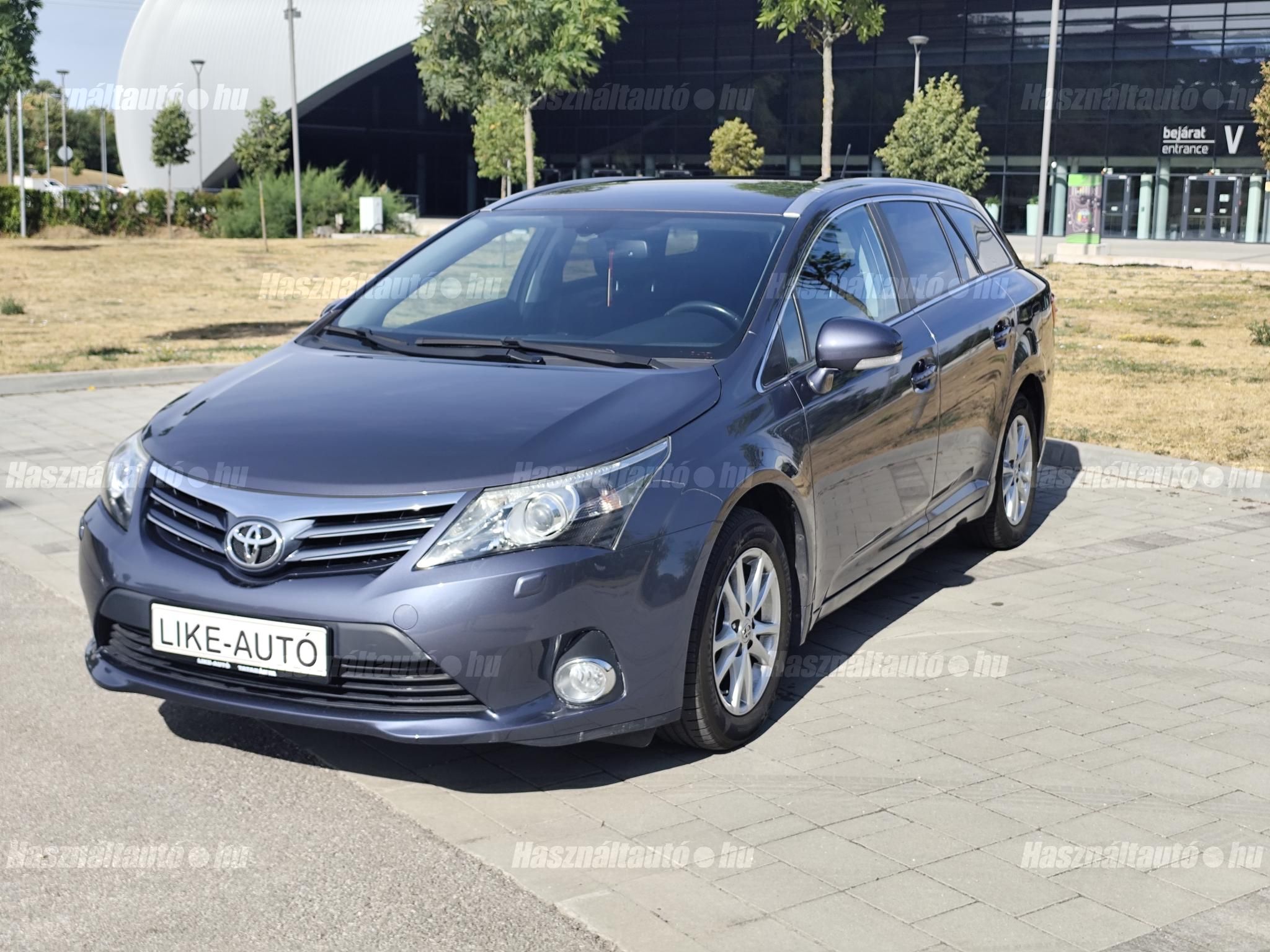 TOYOTA AVENSIS 2015/4 - 1