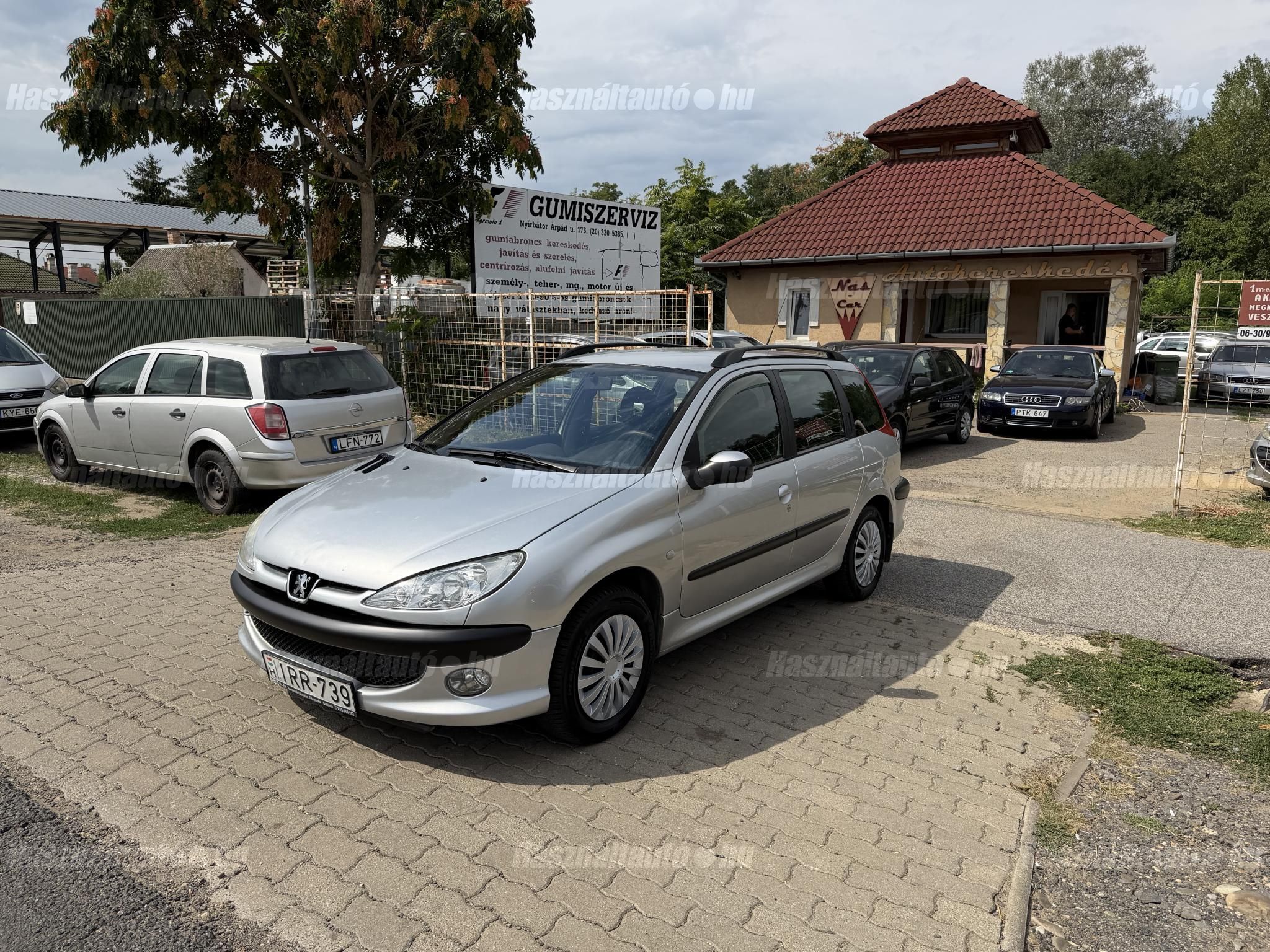 PEUGEOT 206 2003/9 - 1