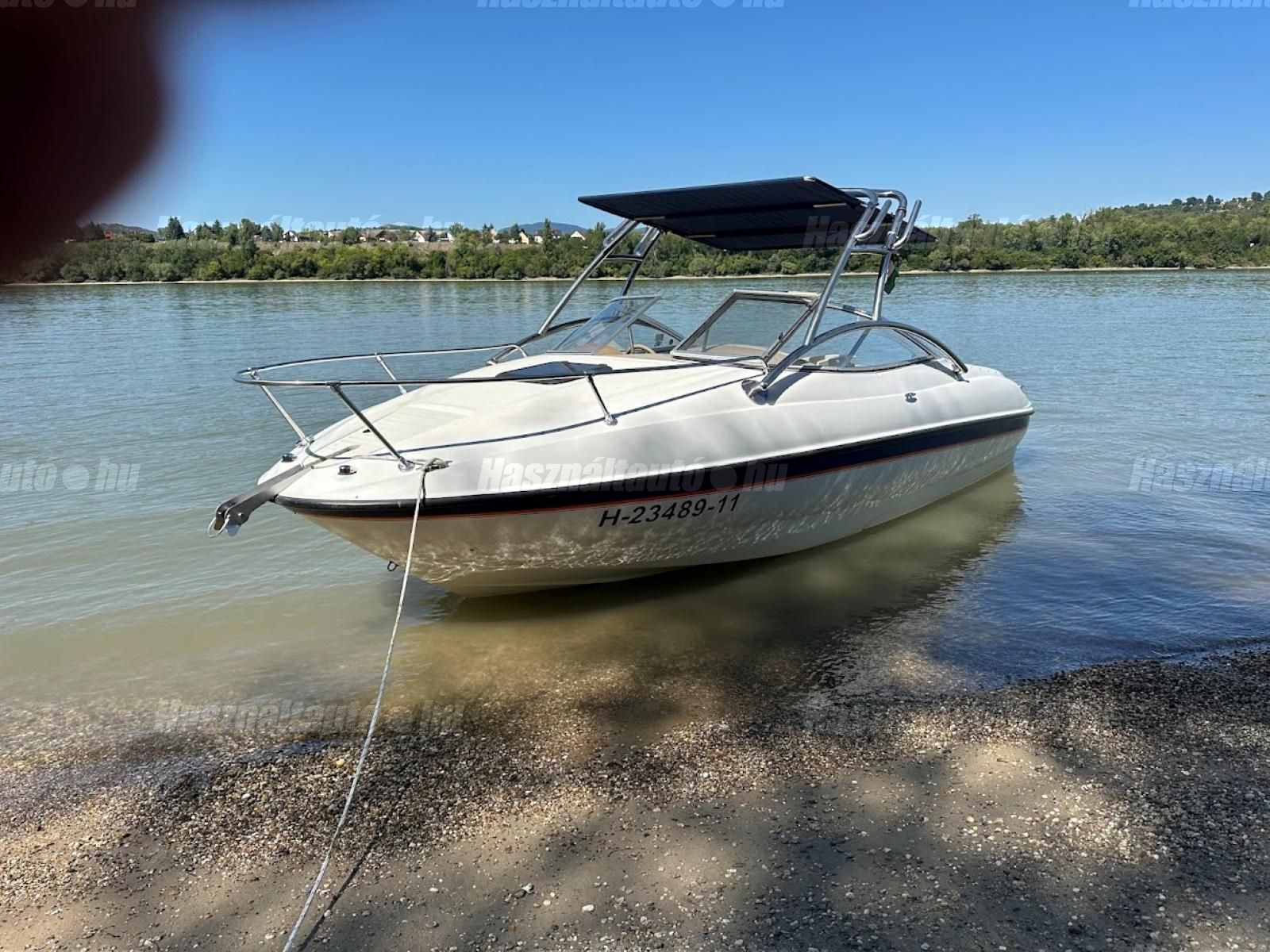 BAYLINER 2004/9 - 1