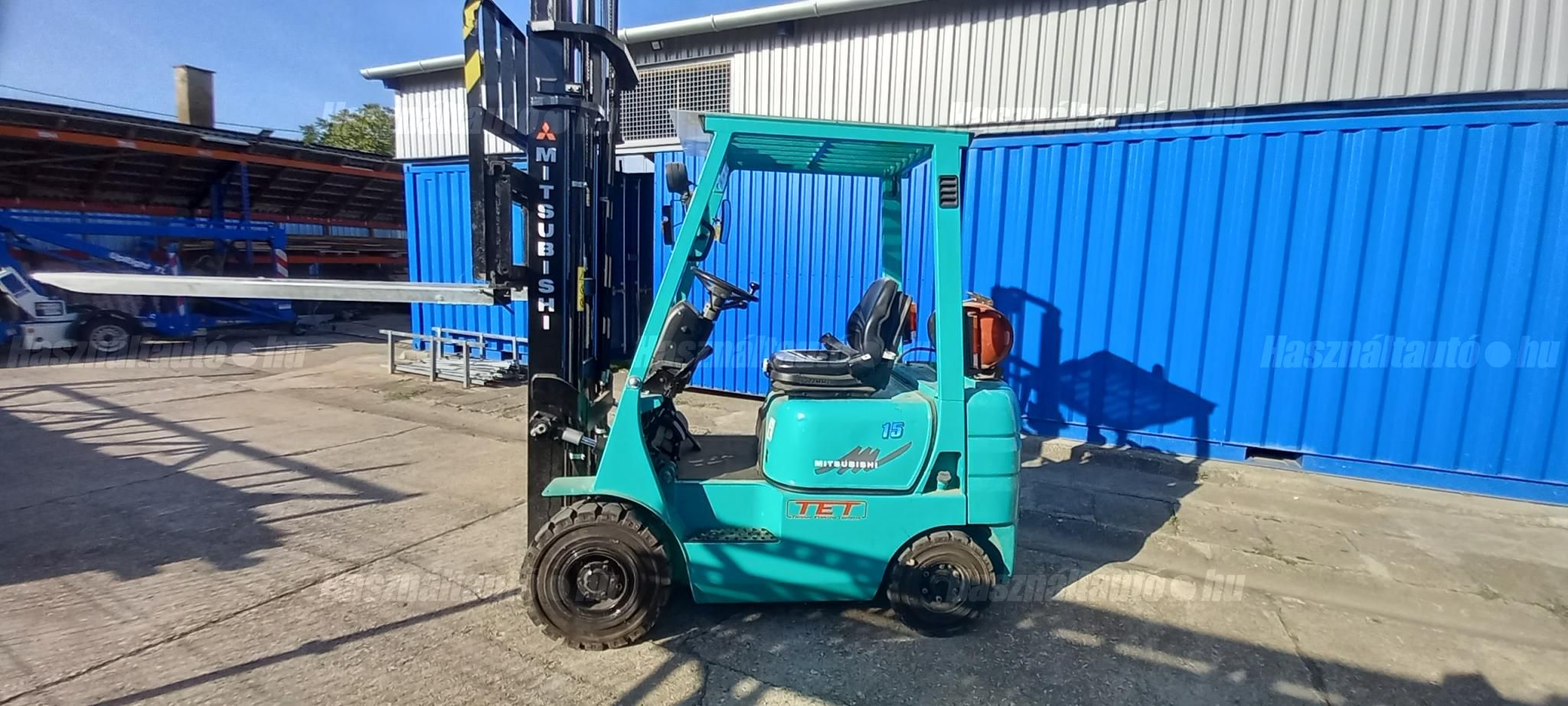 MITSUBISHI 2002 - 1