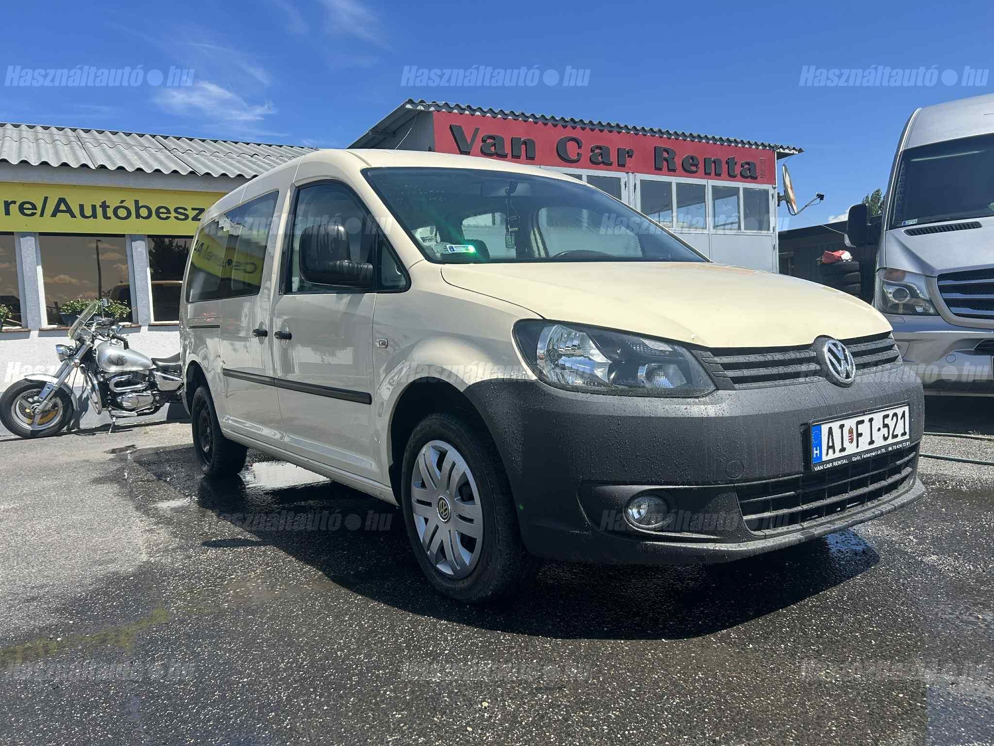 VOLKSWAGEN CADDY 2013 - 1