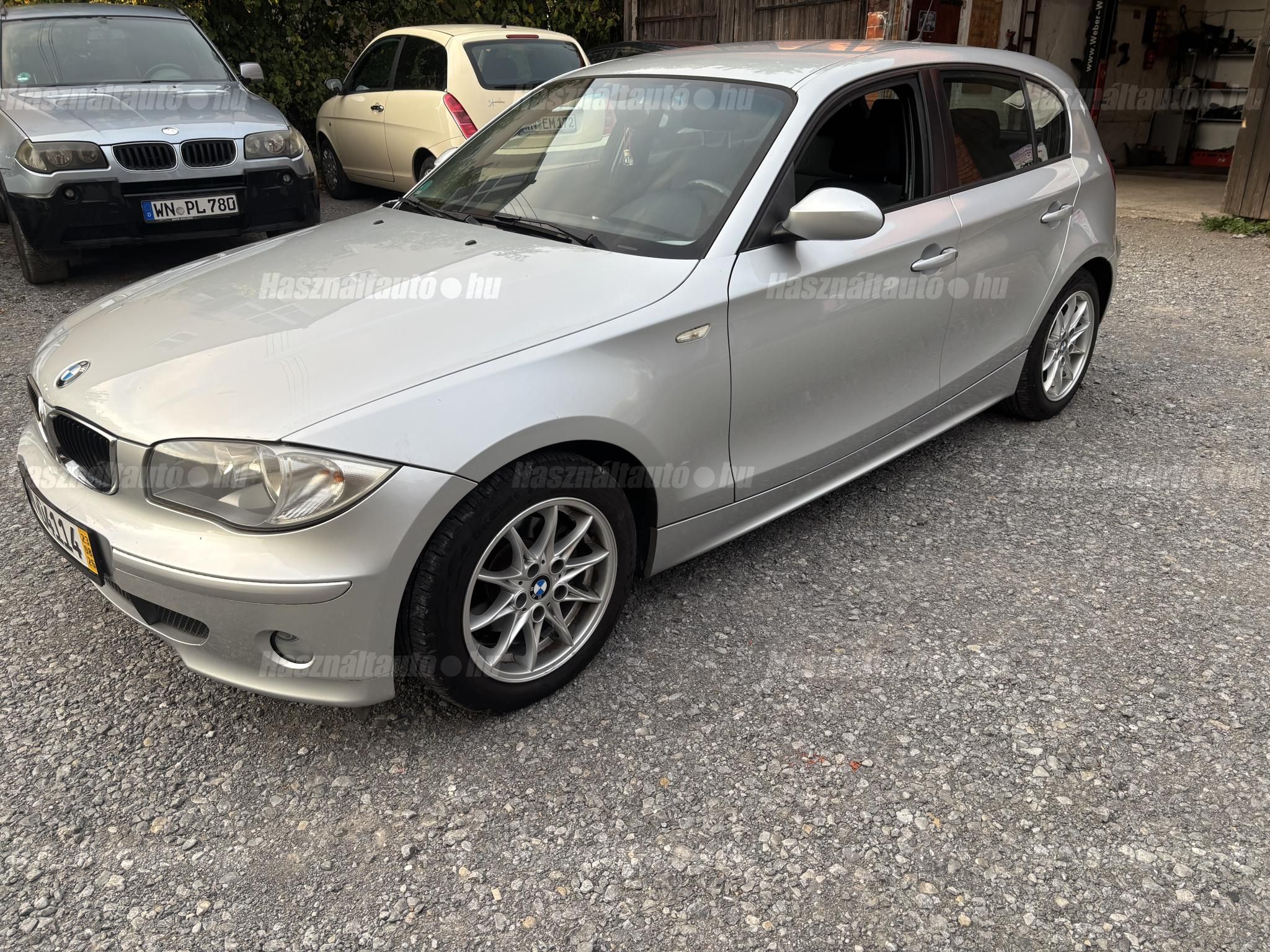 BMW 118 2006/12 - 1