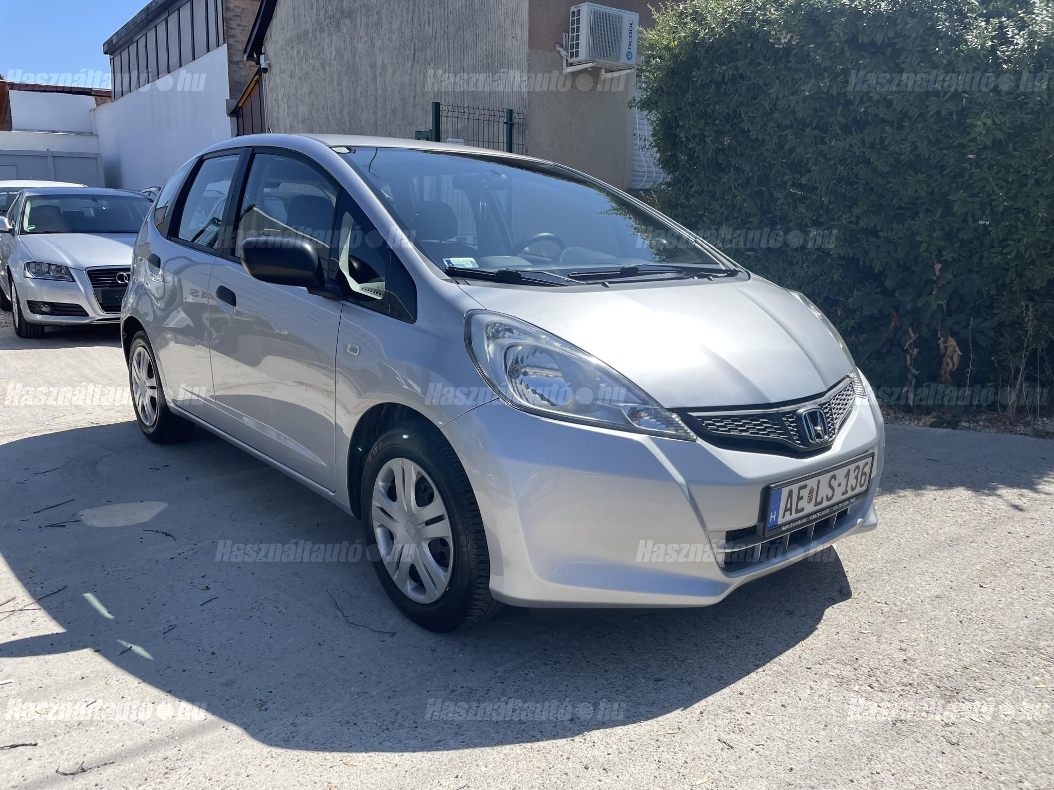 HONDA JAZZ 2013/3 - 1