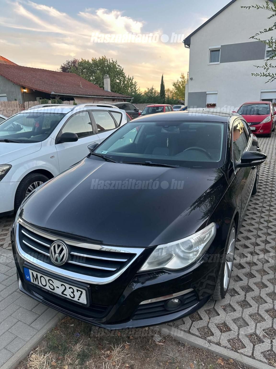 VOLKSWAGEN PASSAT 2011 - 1