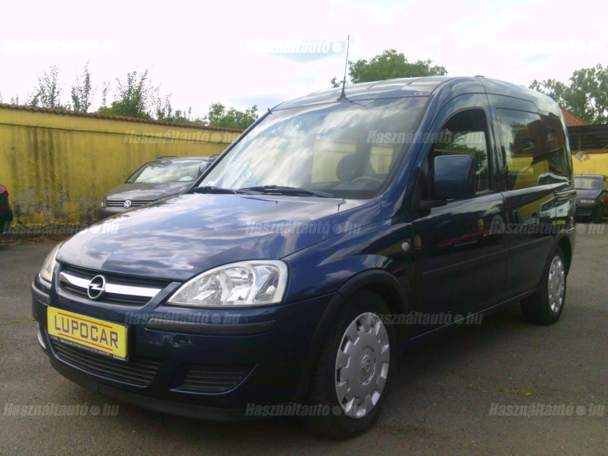 OPEL COMBO 2011/12 - 1