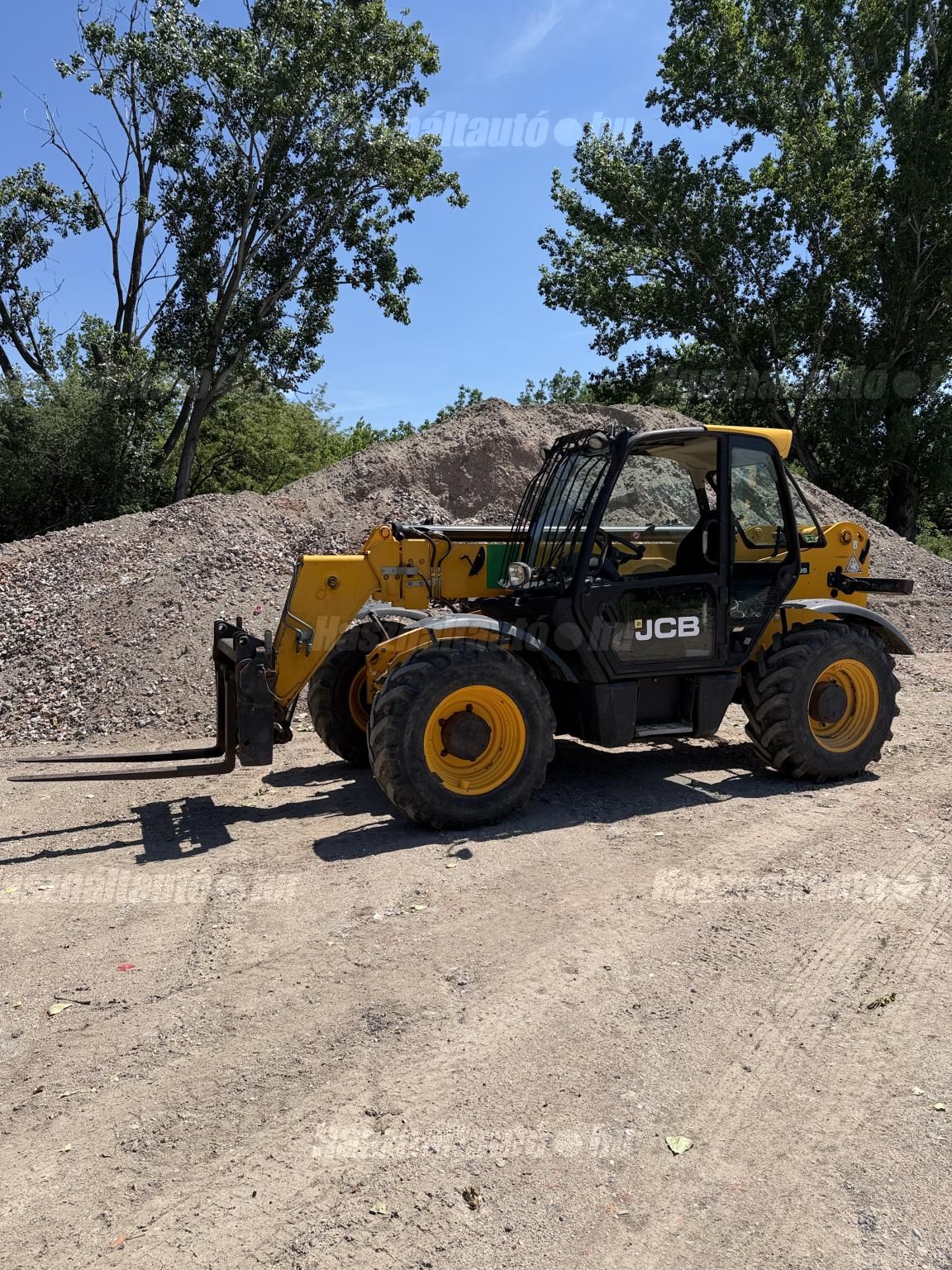 JCB 2014/6 - 1