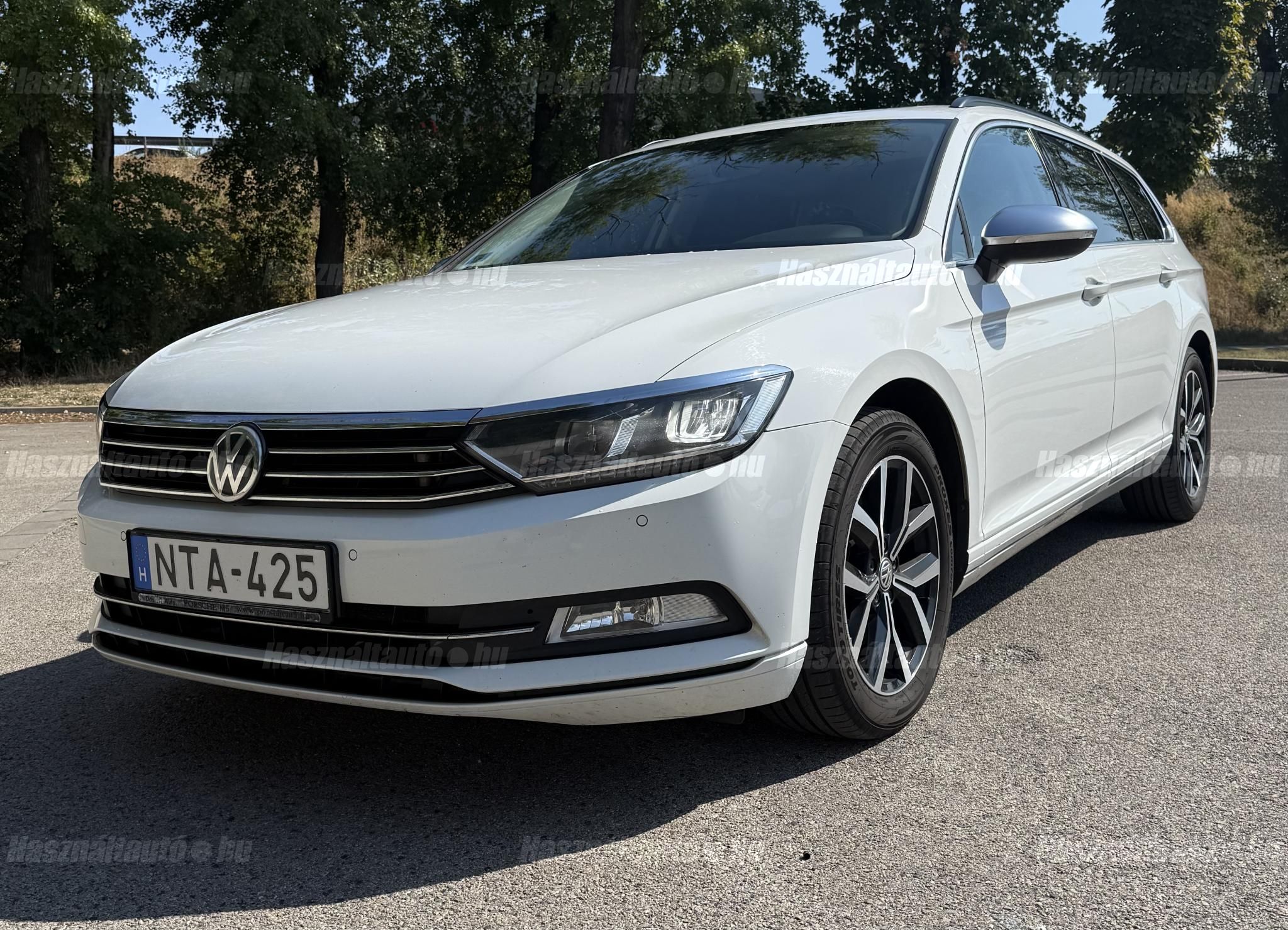 VOLKSWAGEN PASSAT VIII 2016/10 - 1