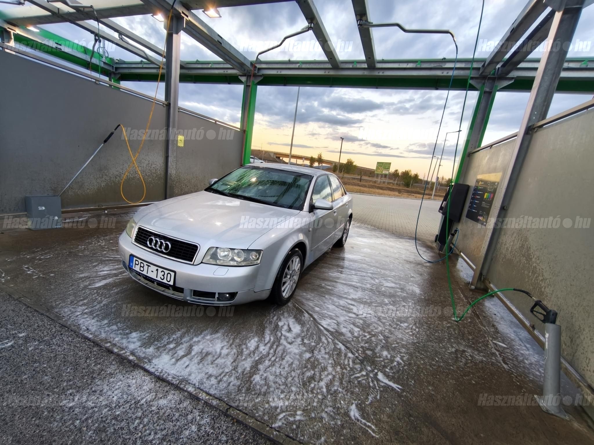 AUDI A4 2002/12 - 1