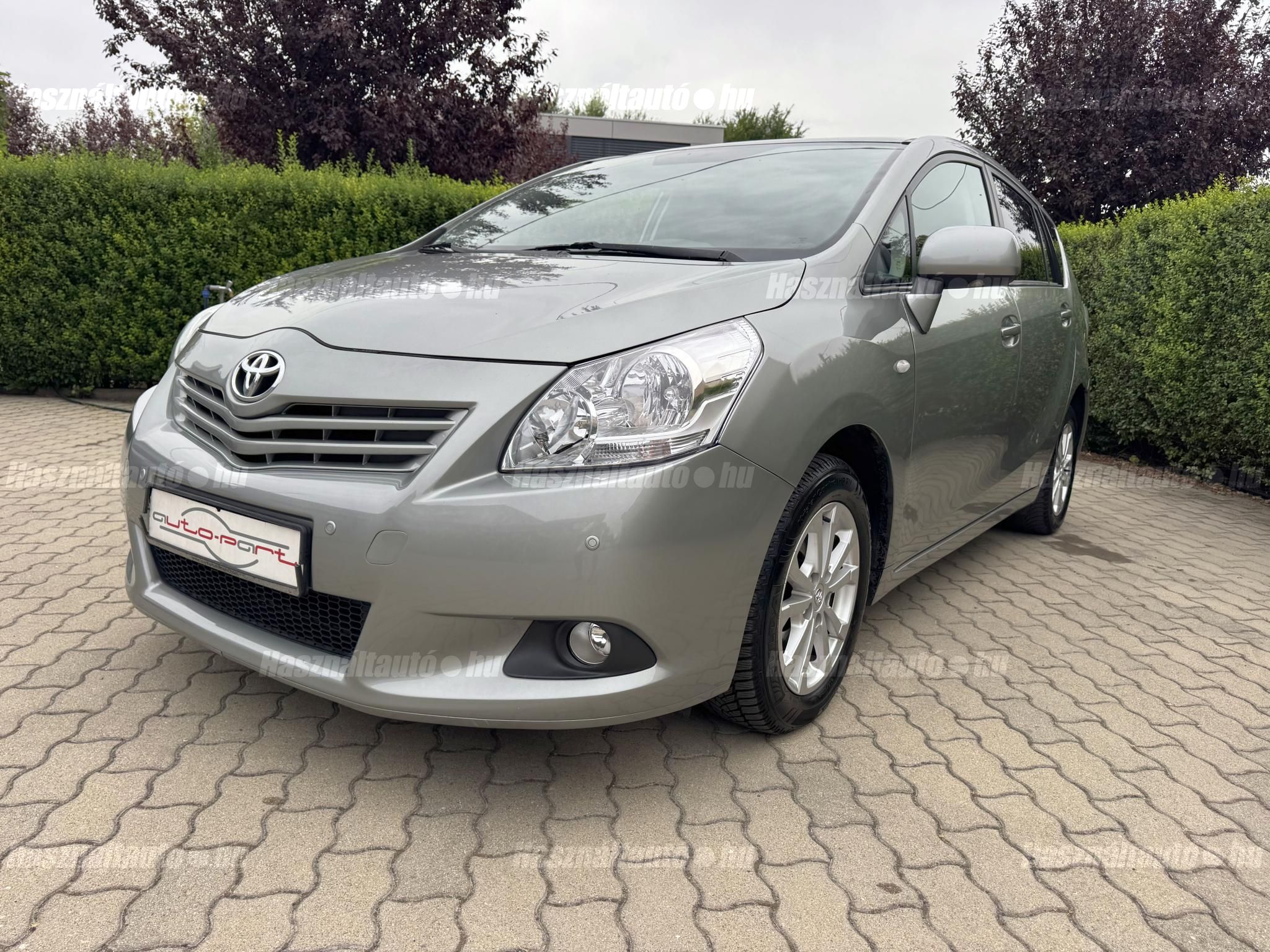 TOYOTA VERSO 2011/7 - 1