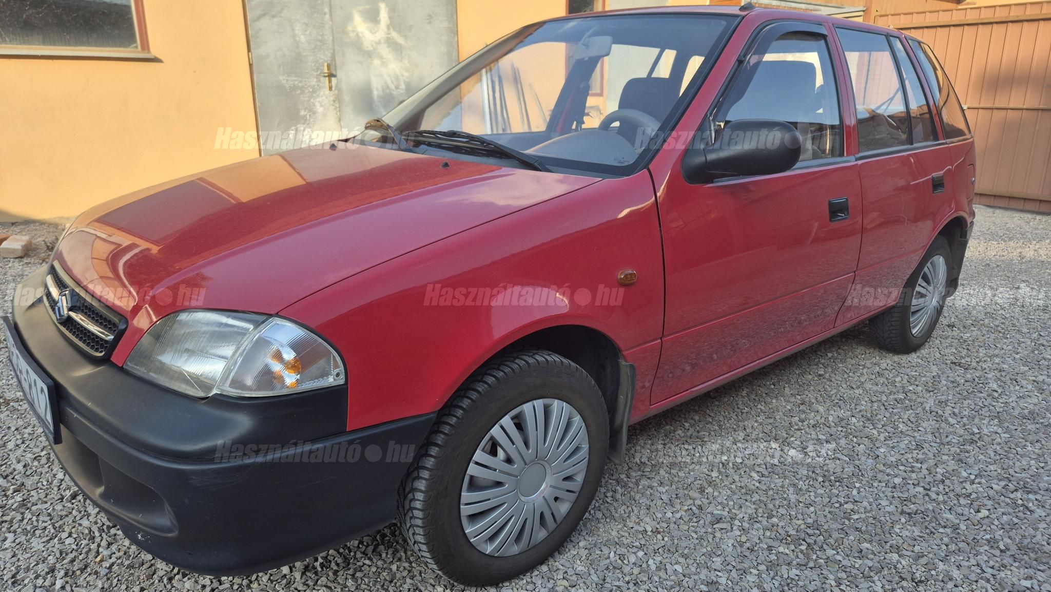 SUZUKI SWIFT 2002/5 - 1