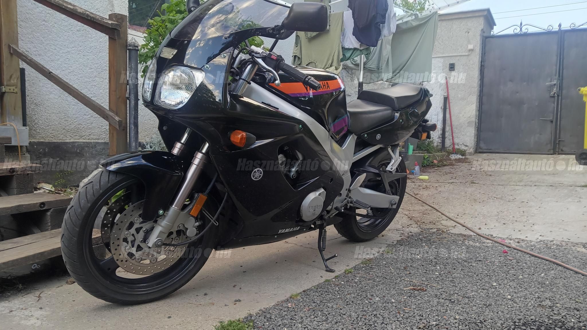 YAMAHA FZR 600 R 1994/3 - 1