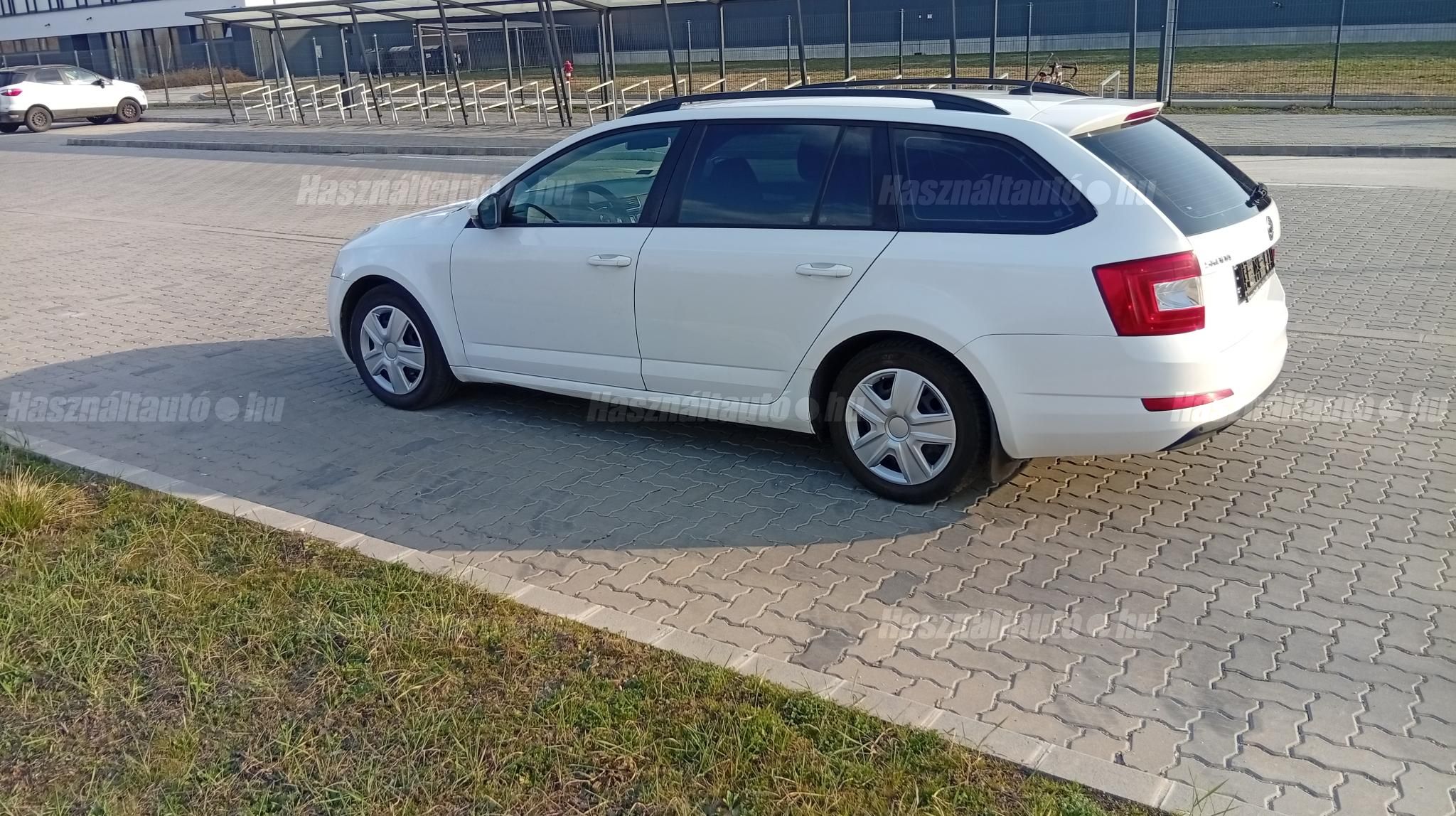 SKODA OCTAVIA 2015 - 1