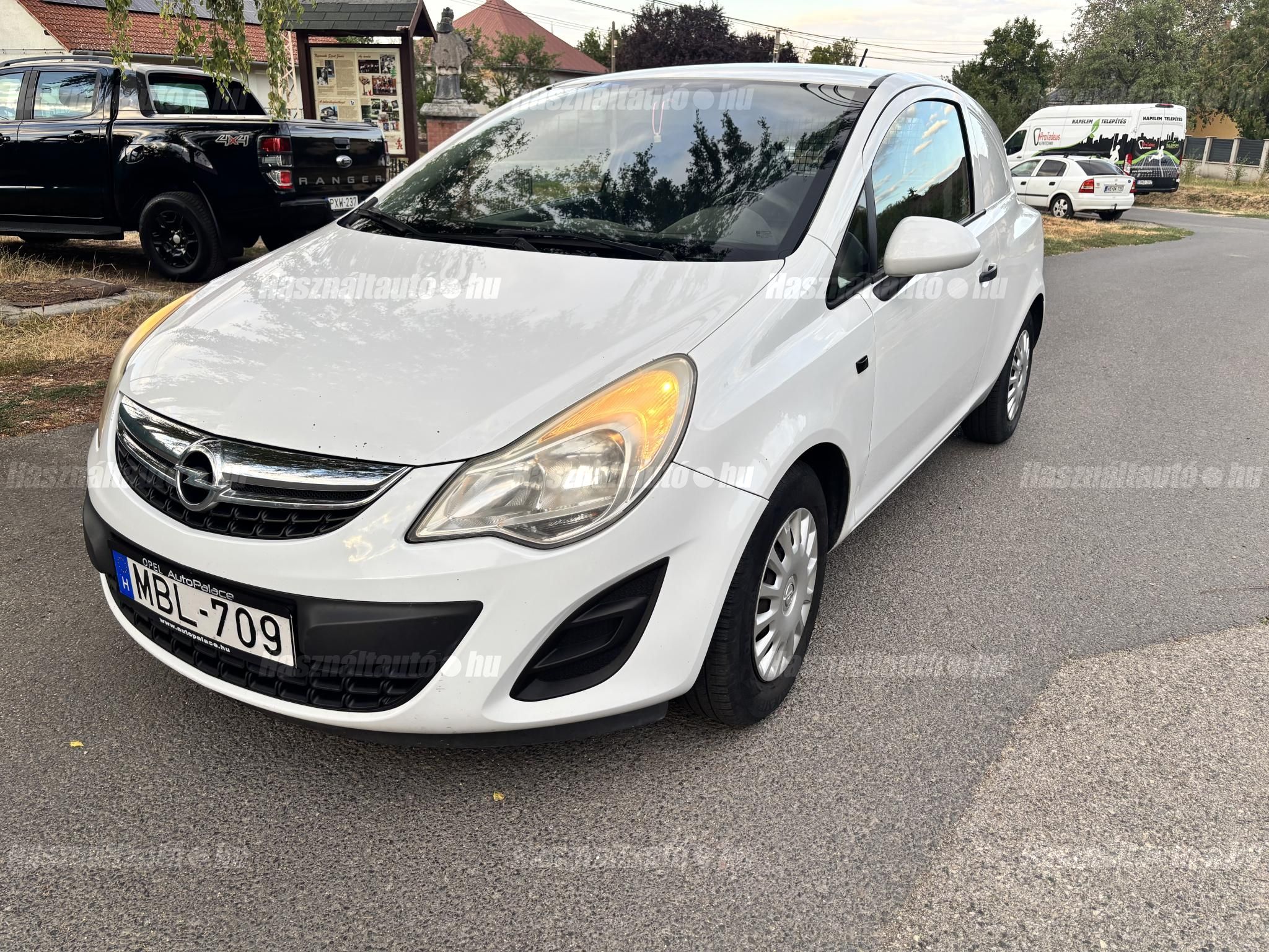 OPEL CORSA D 2012/2 - 1