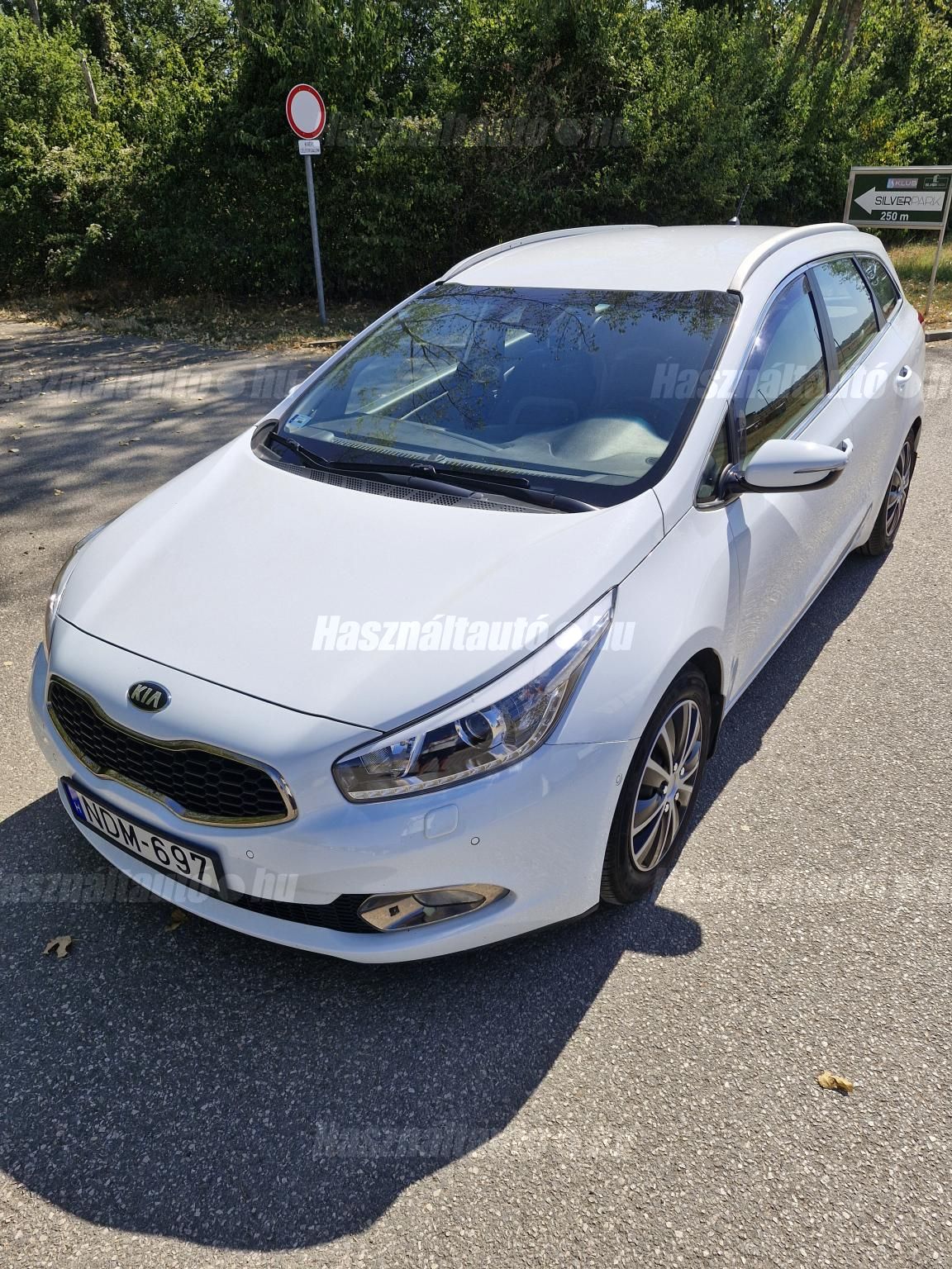 KIA CEE'D 2015/5 - 1