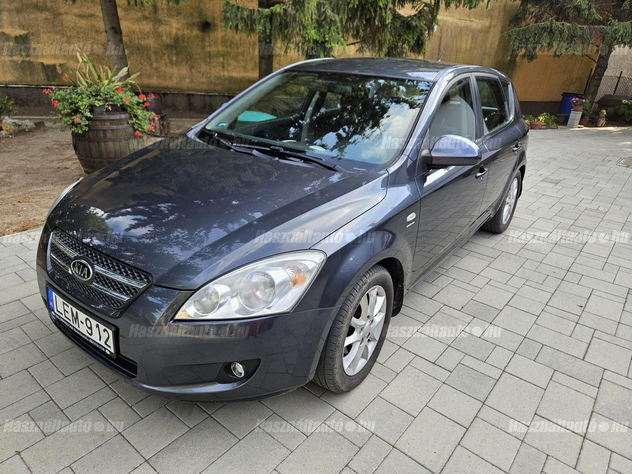 KIA CEE'D 2008/8 - 1