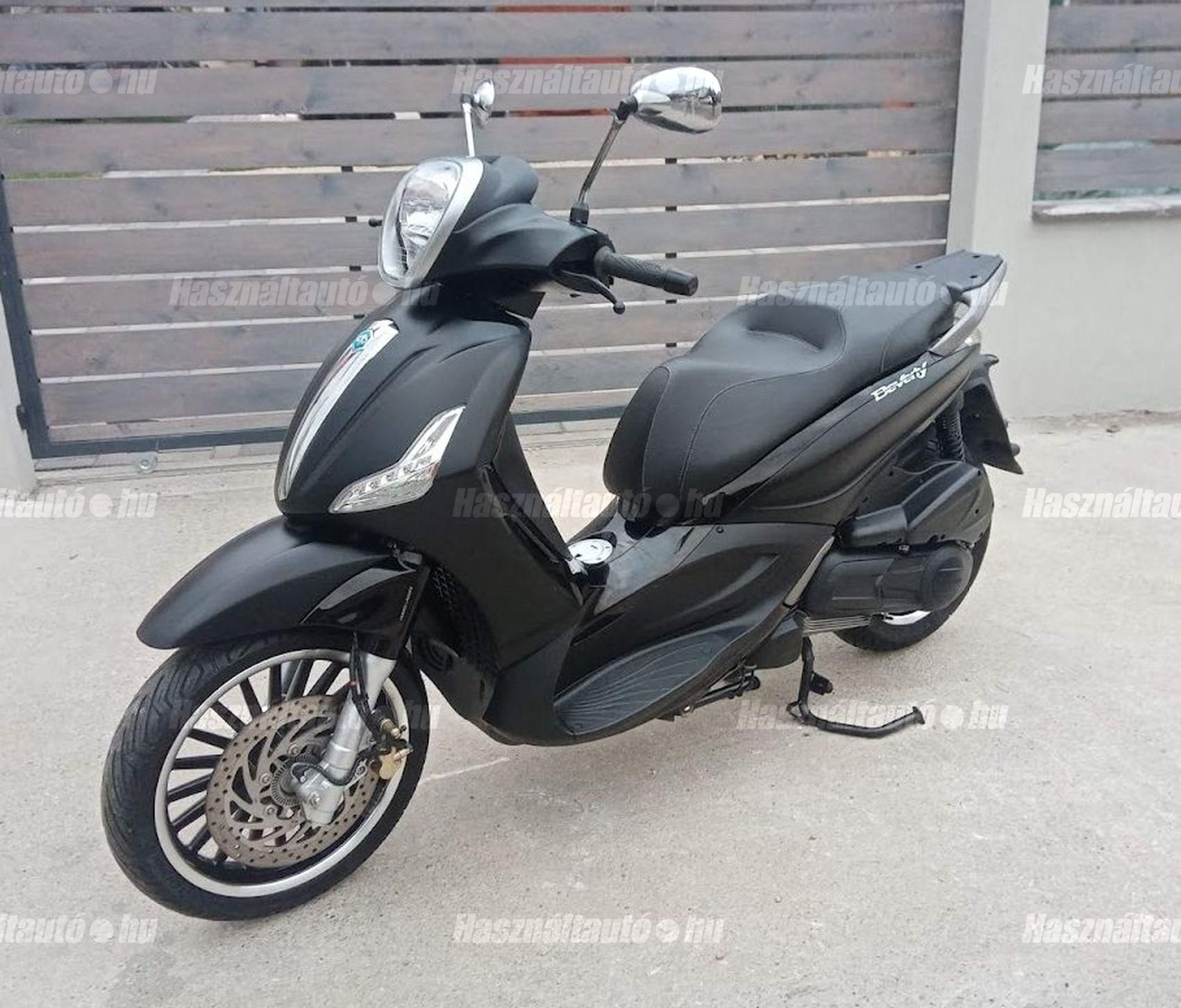 PIAGGIO BEVERLY 300 2017/10 - 1