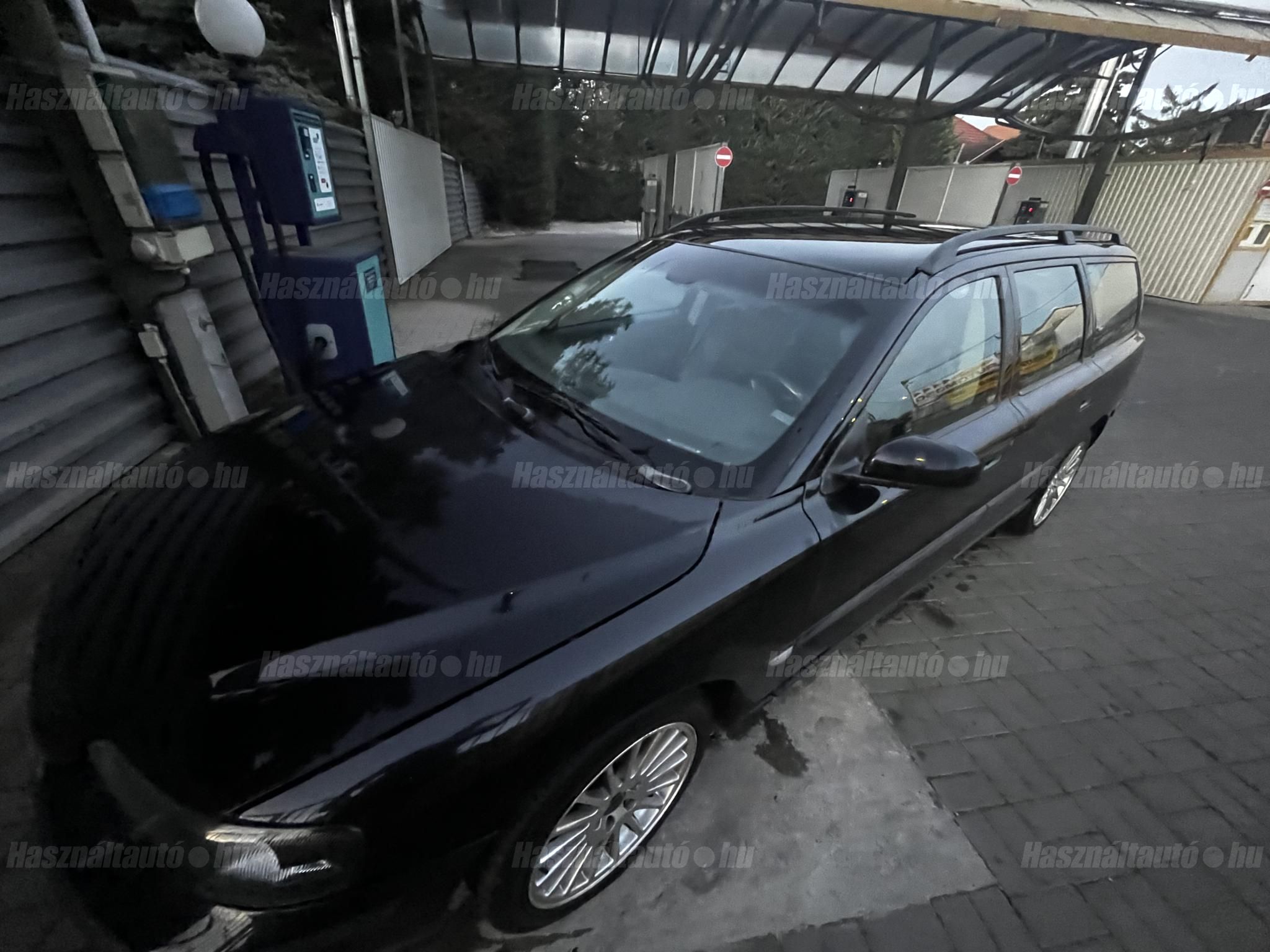 VOLVO V70 2003/5 - 1