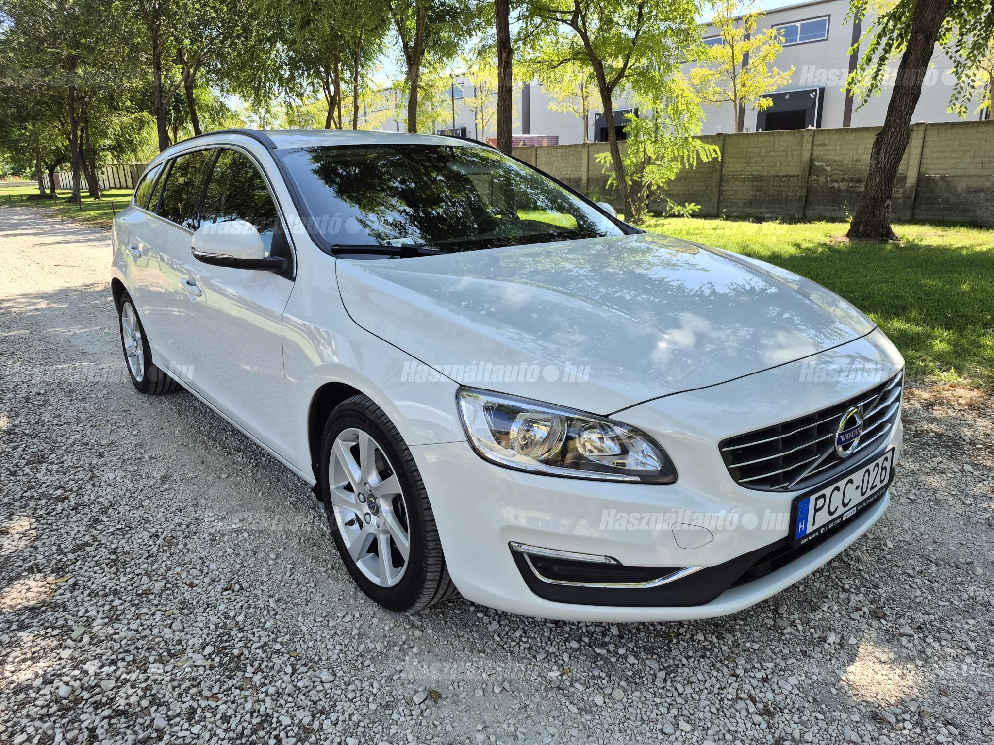 VOLVO V60 2017/3 - 1