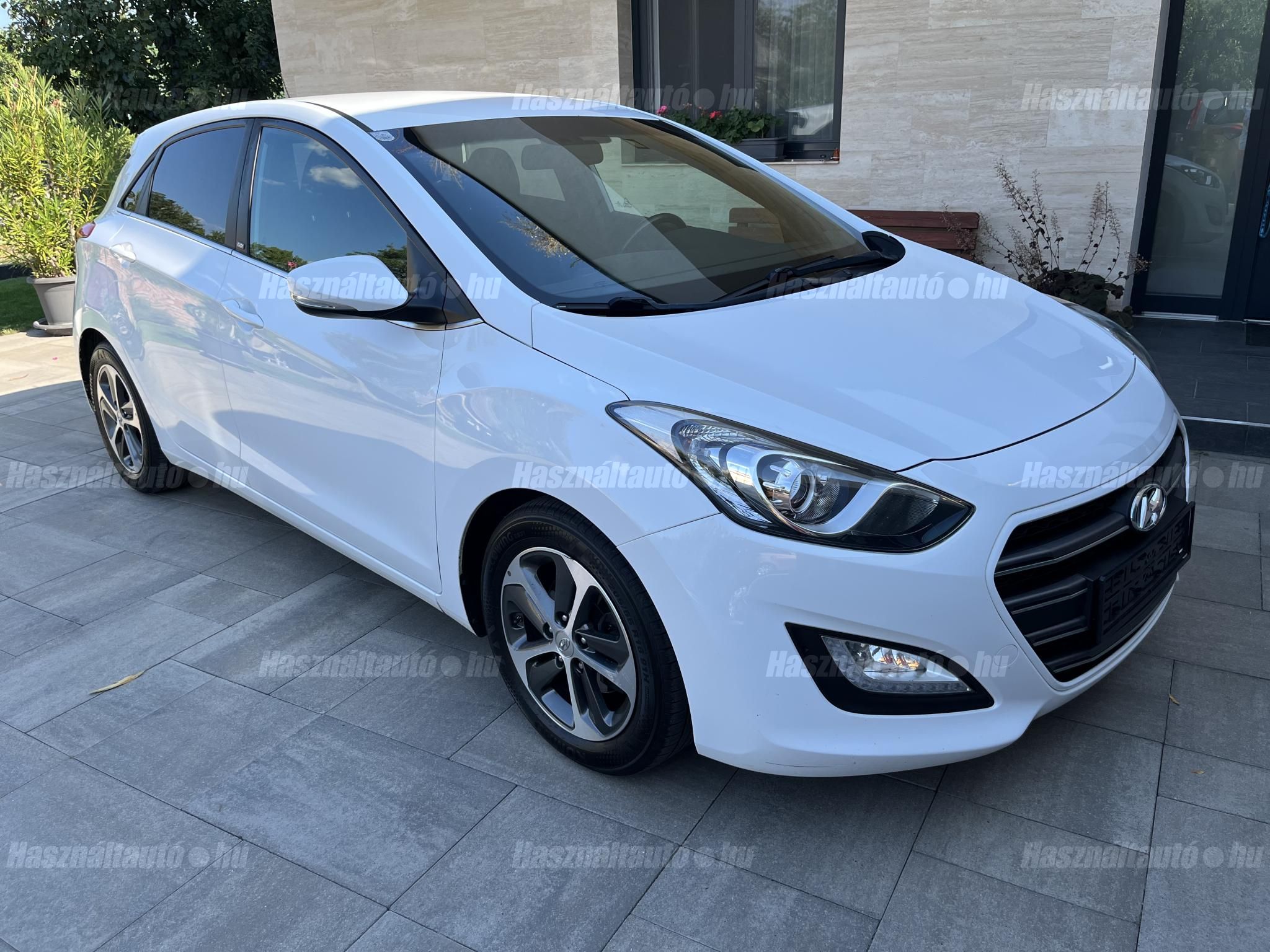 HYUNDAI I30 2017/1 - 1