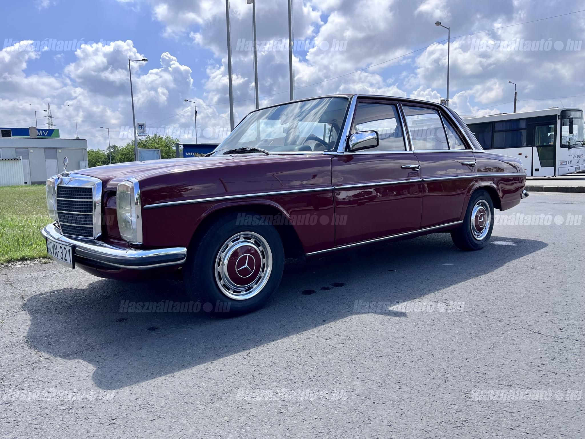 MERCEDES-BENZ W 115 1974/12 - 1