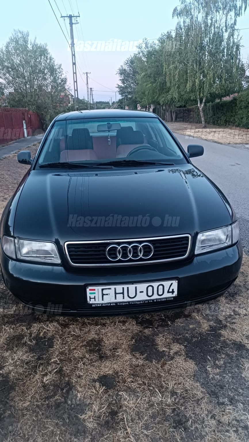 AUDI A4 1996/11 - 1