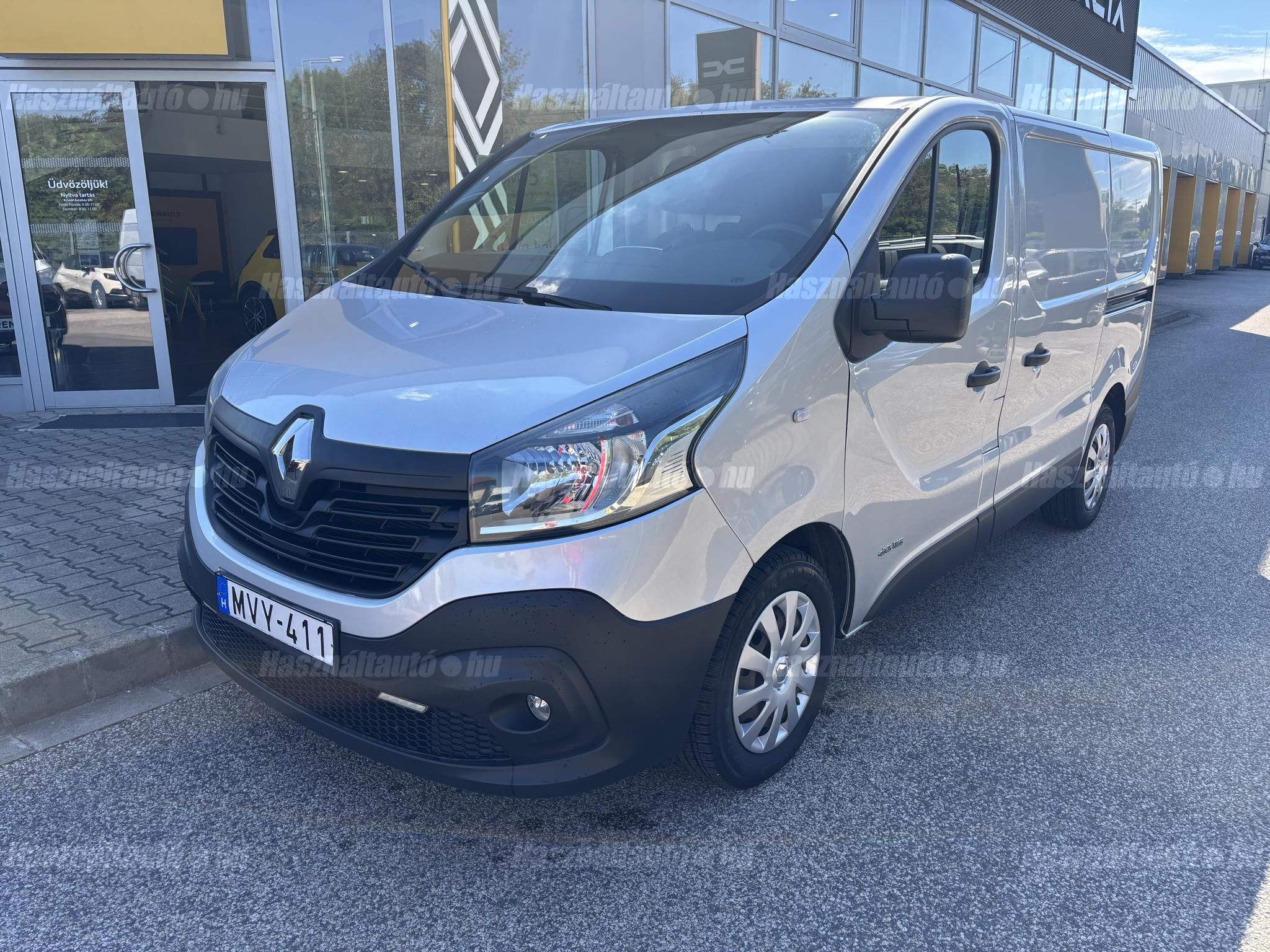 RENAULT TRAFIC 2014 - 1