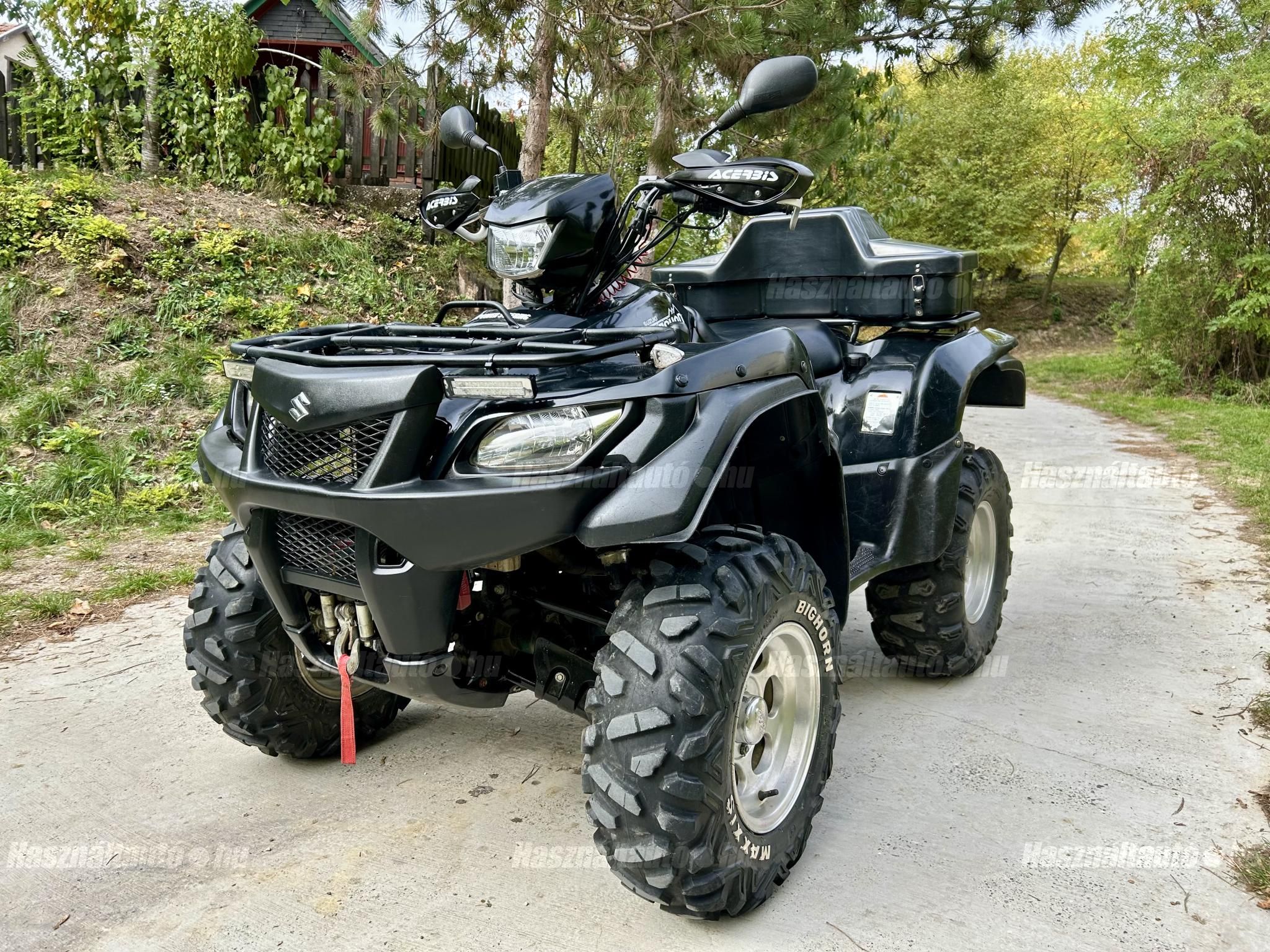 SUZUKI 750 XP 2013/10 - 1