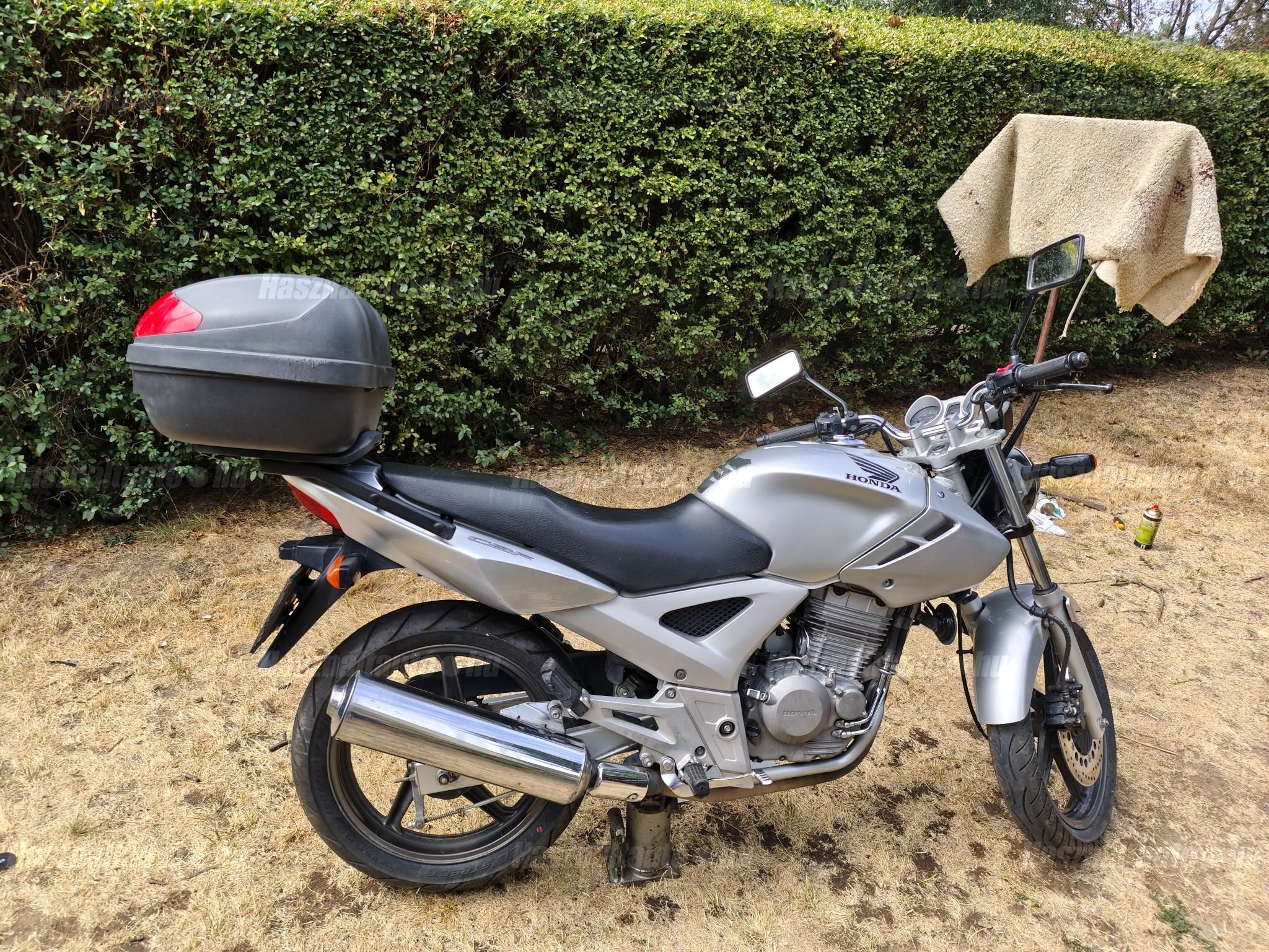 HONDA CBF 250 2007/8 - 1