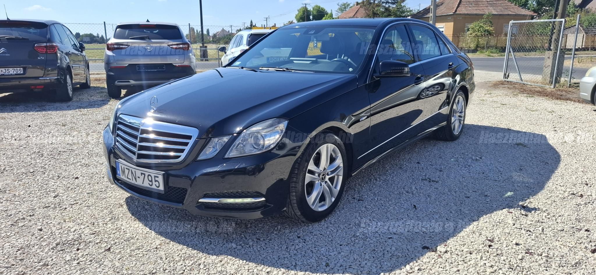 MERCEDES-BENZ E-OSZTÁLY 2011/3 - 1