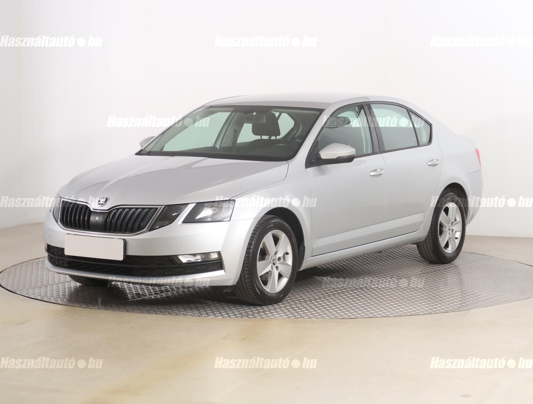 SKODA OCTAVIA 2017/6 - 1